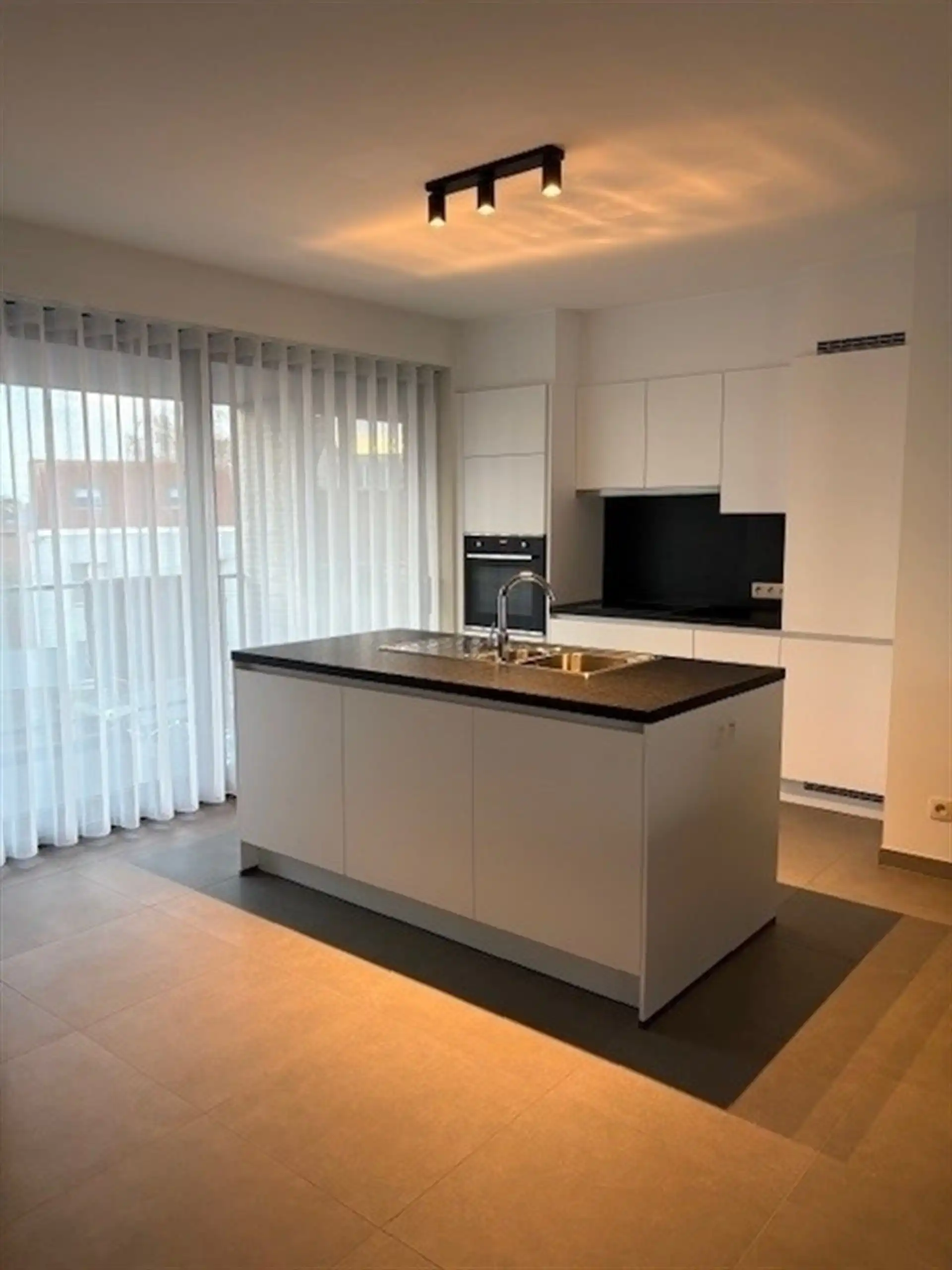 Recent appartement met 2 slaapkamers in centrum Wetteren.  foto 13