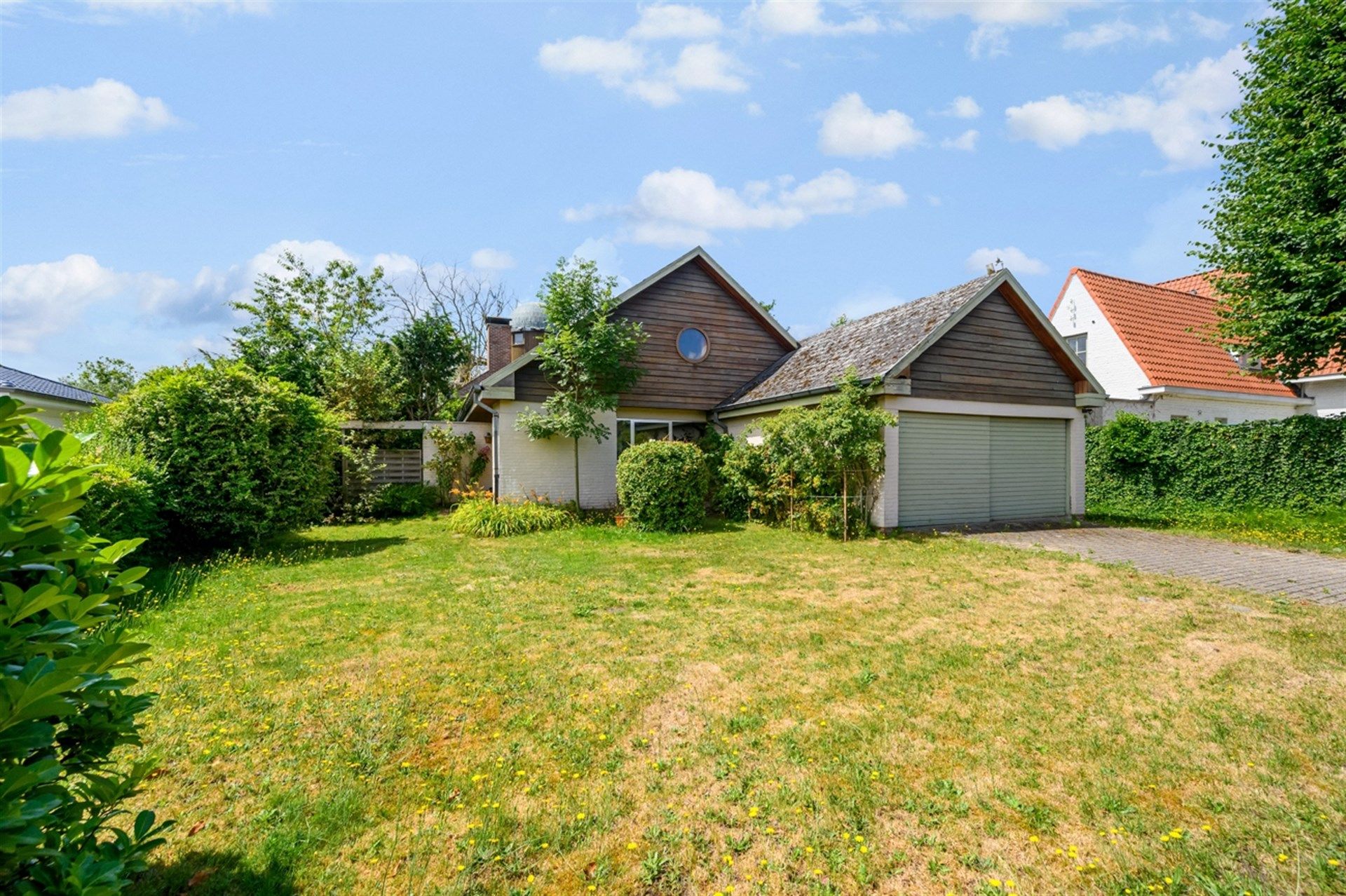 Te renoveren woning met veel potentieel op perceel van 1443m² foto 2