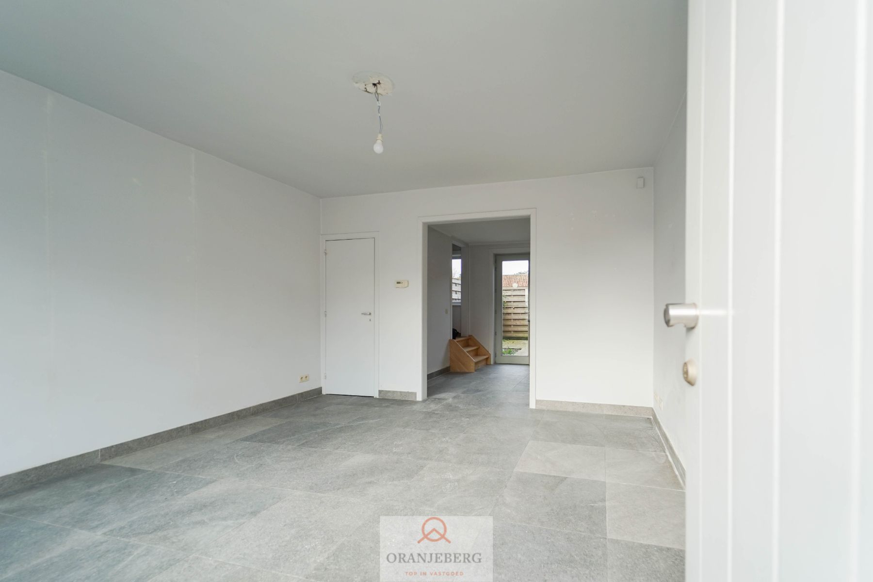 Knusse starterswoning te Lievegem-Waarschoot foto 3
