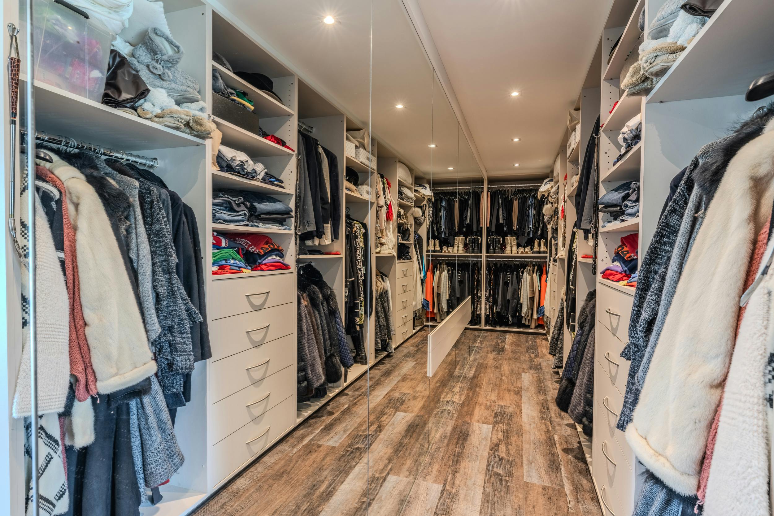 Magnifieke villa met zwembad langs de Spalaan te Oostende foto 21