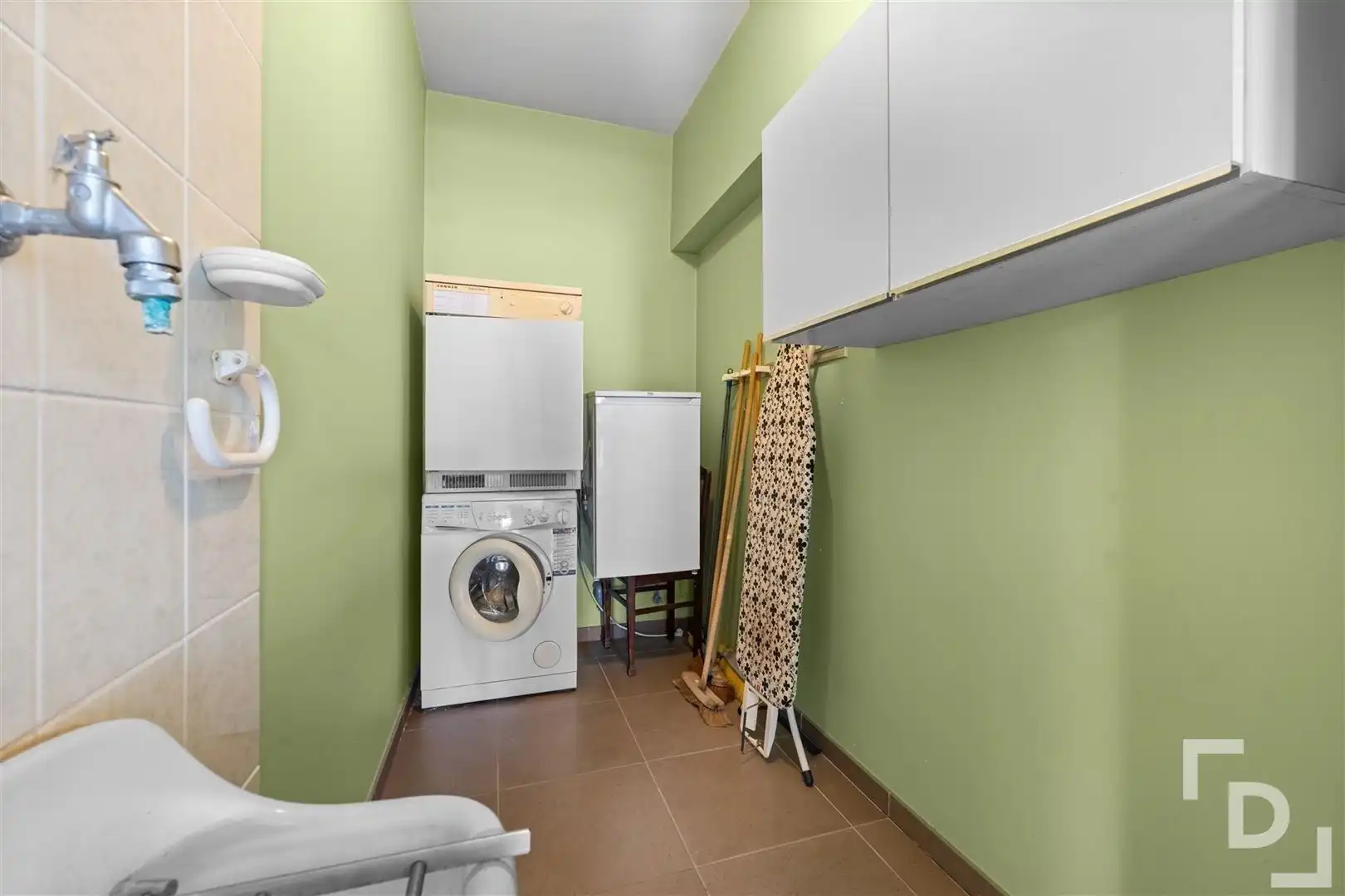 Appartement van 300m² met garage op toplocatie in Ieper foto 15