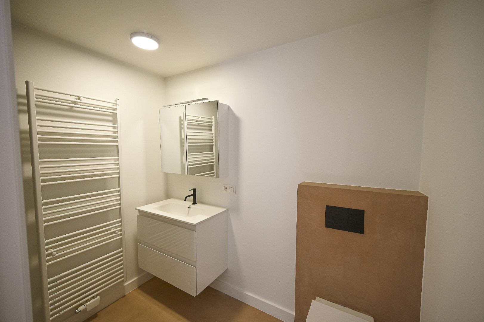KNAP GERENOVEERD LICHTRIJK APPARTEMENT CENTRUM BLANKENBERGE foto 7