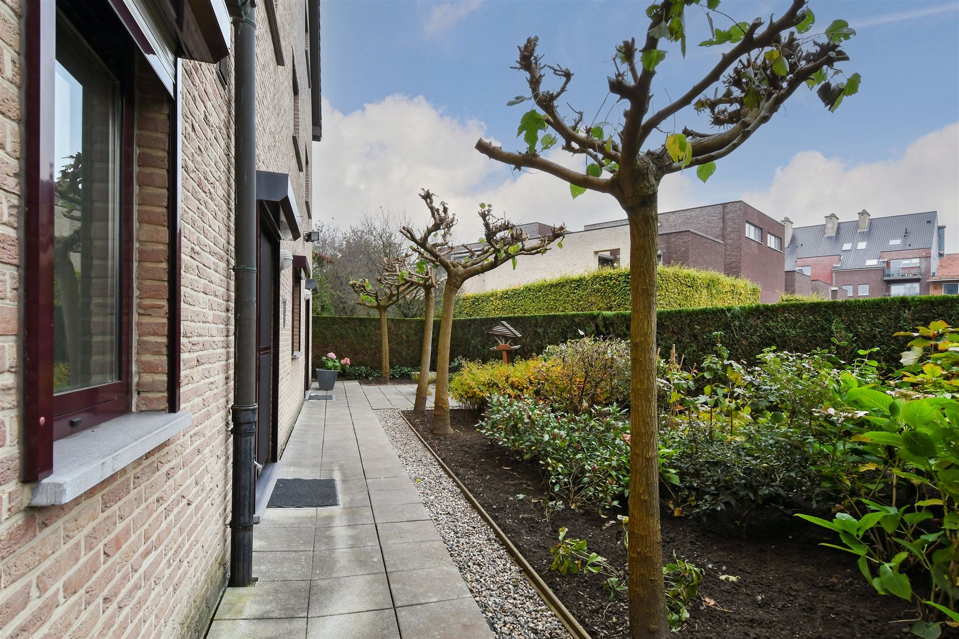 Luxueus en instapklaar appartement met 3 terrassen en ondergrondse garagebox in residentie “Leemhoek III” te Maaseik. foto 45