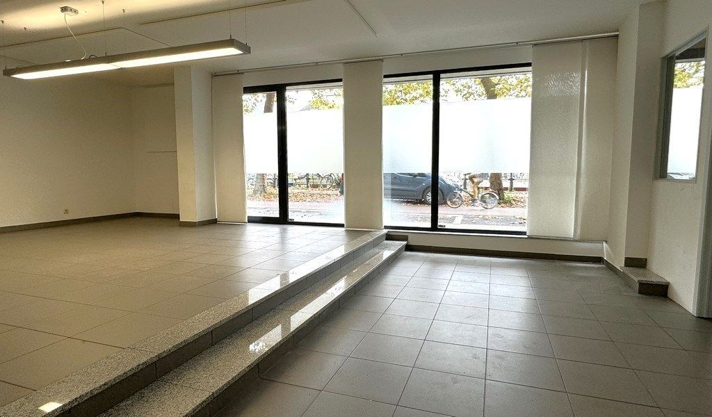 Rustig gelegen kantoor te huur vlakbij centrum Gent foto 5