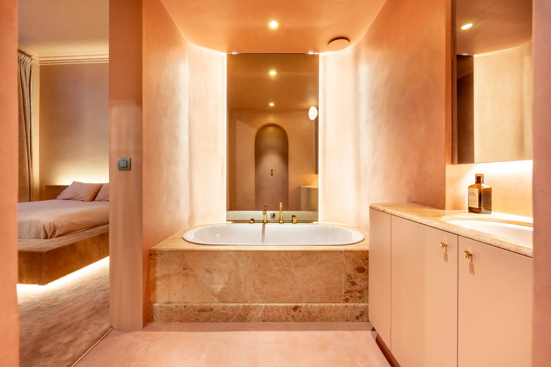 ANTWERPEN CENTRUM - Exclusief appartement met grandeur foto 17