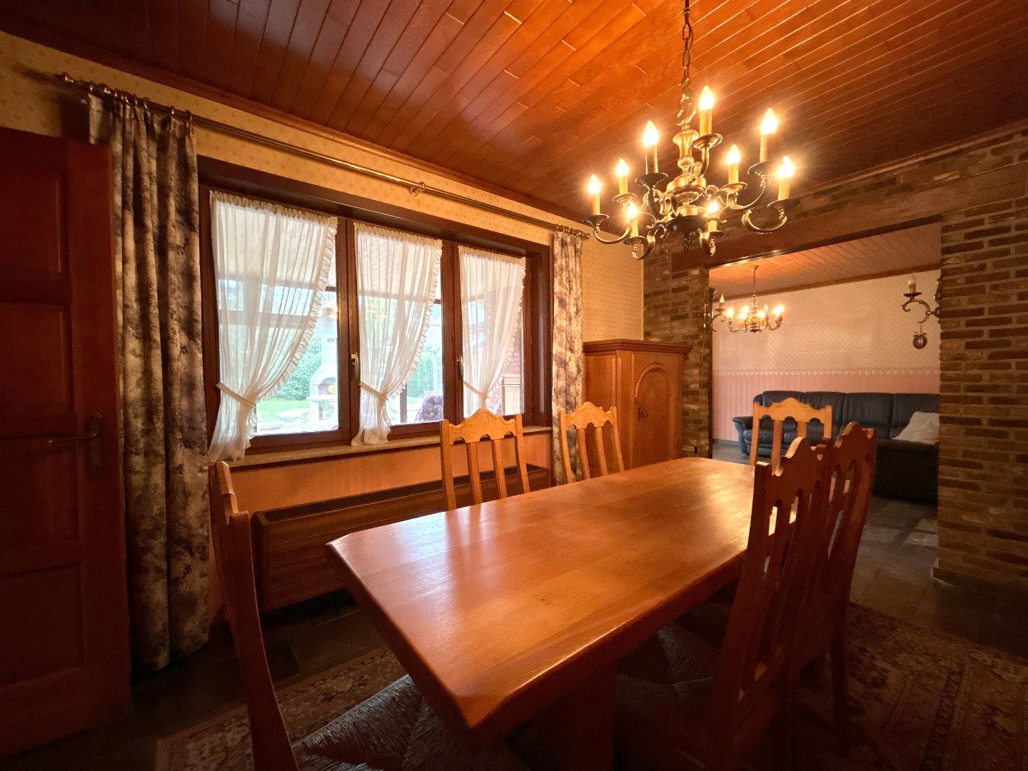 Gelijkvloerse gezinswoning in doodlopende straat. foto 3