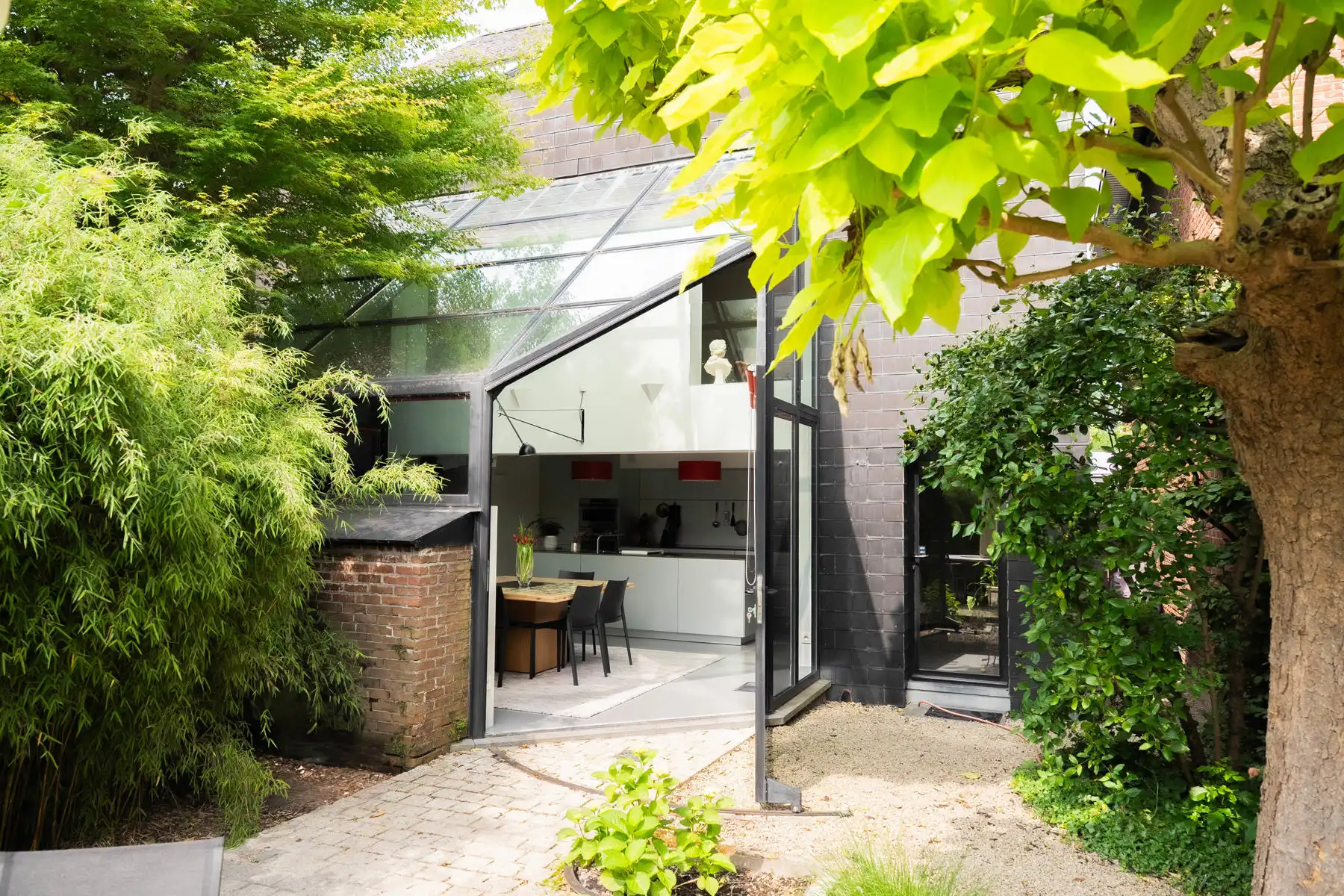 Ruime woning met 5 slaapkamers foto 22