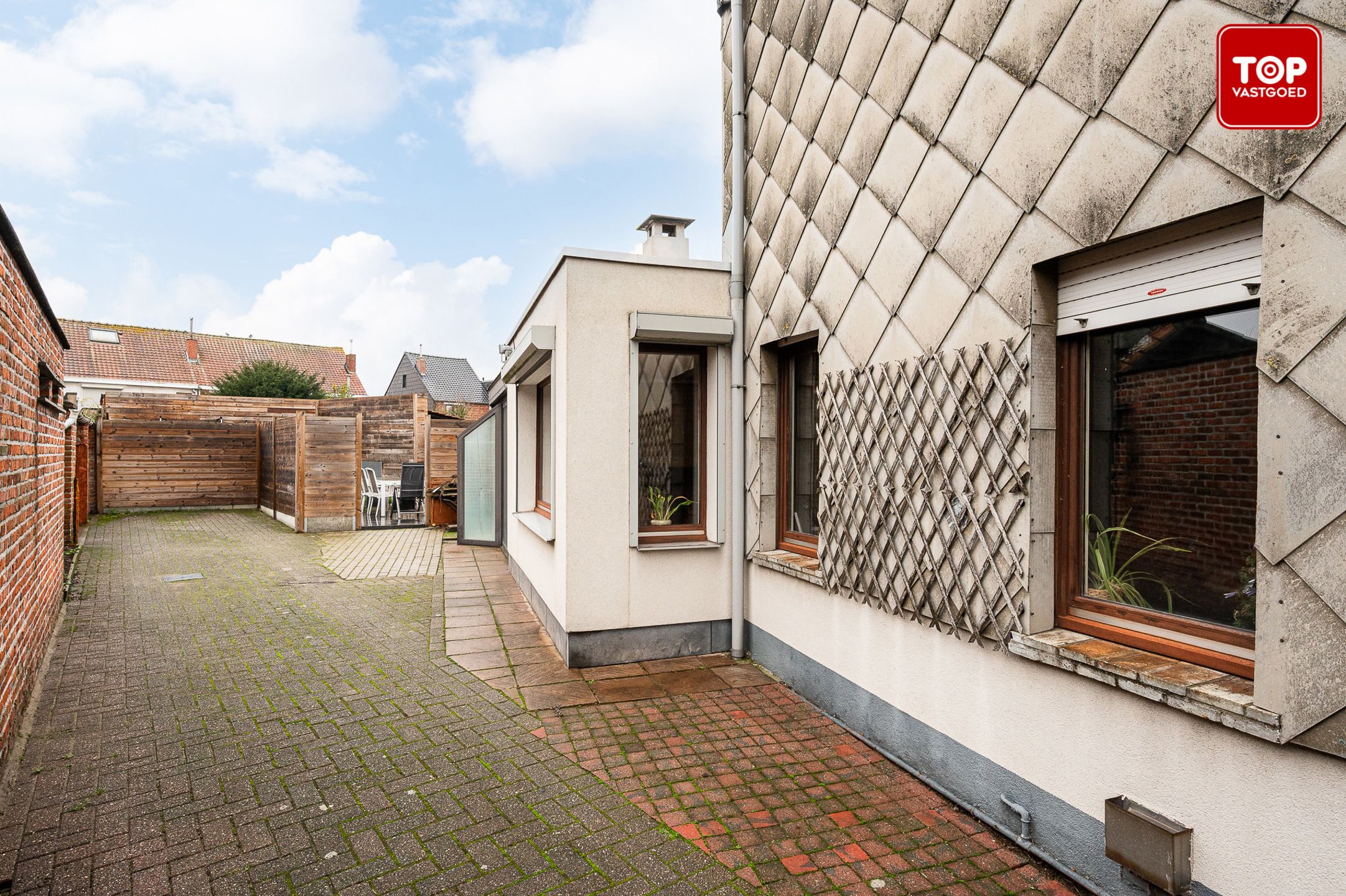 Halfopen bebouwing dichtbij centrum Waarschoot foto 20