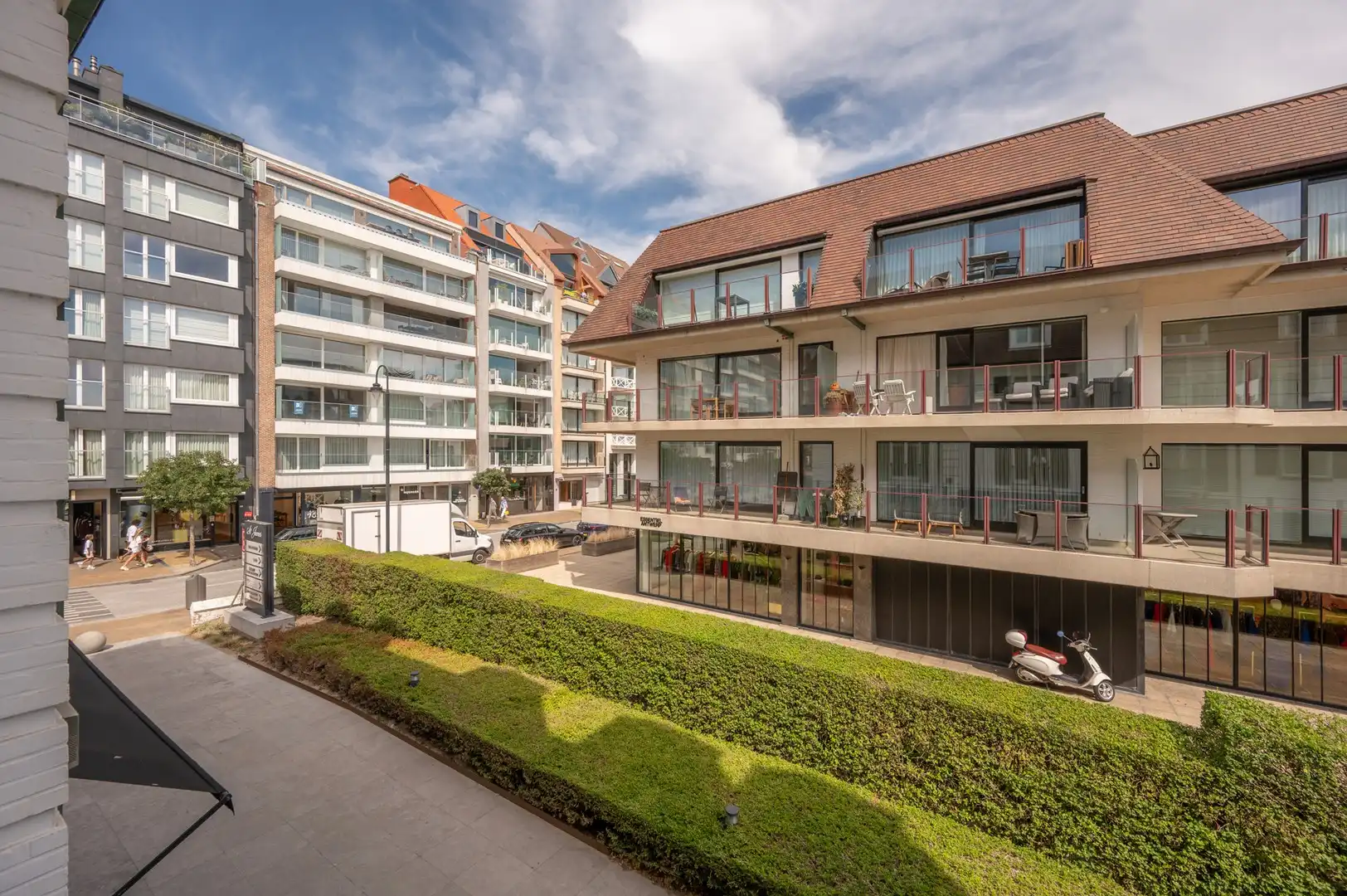 Lichtrijke pied-à-terre op een absolute toplocatie in het hart van het Zoute. foto 2