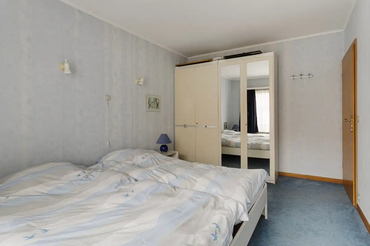 Te renoveren appartement met panoramisch terras en privéparking. foto 11