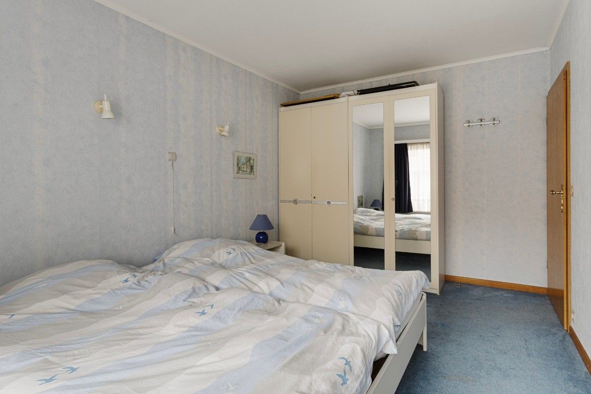 Te renoveren appartement met panoramisch terras en privéparking. foto 11