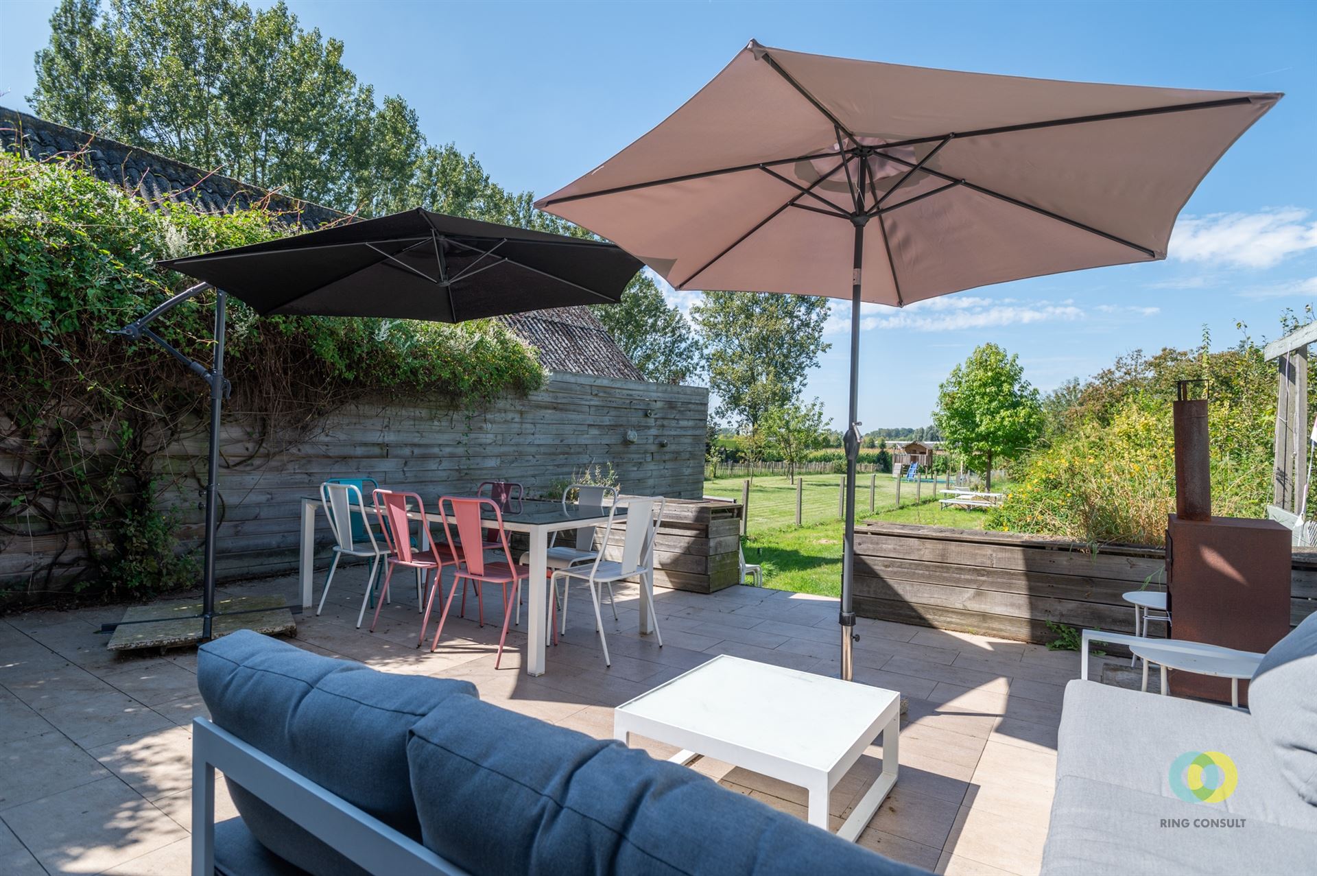 Woning in doodlopende straat met  prachtig zicht foto 3