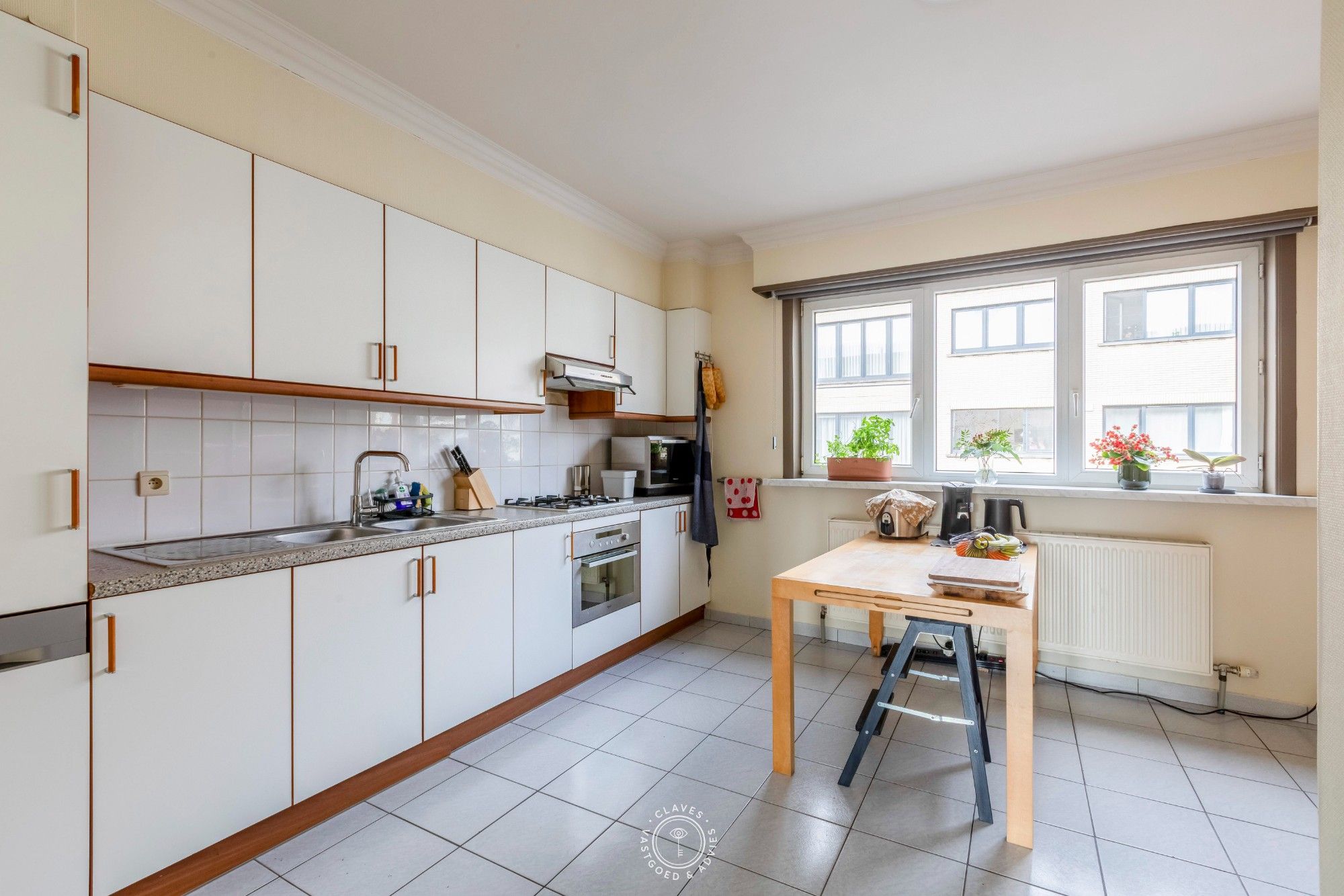 Fijne en energiezuinige woning met garage op een zeer goede locatie. foto 6