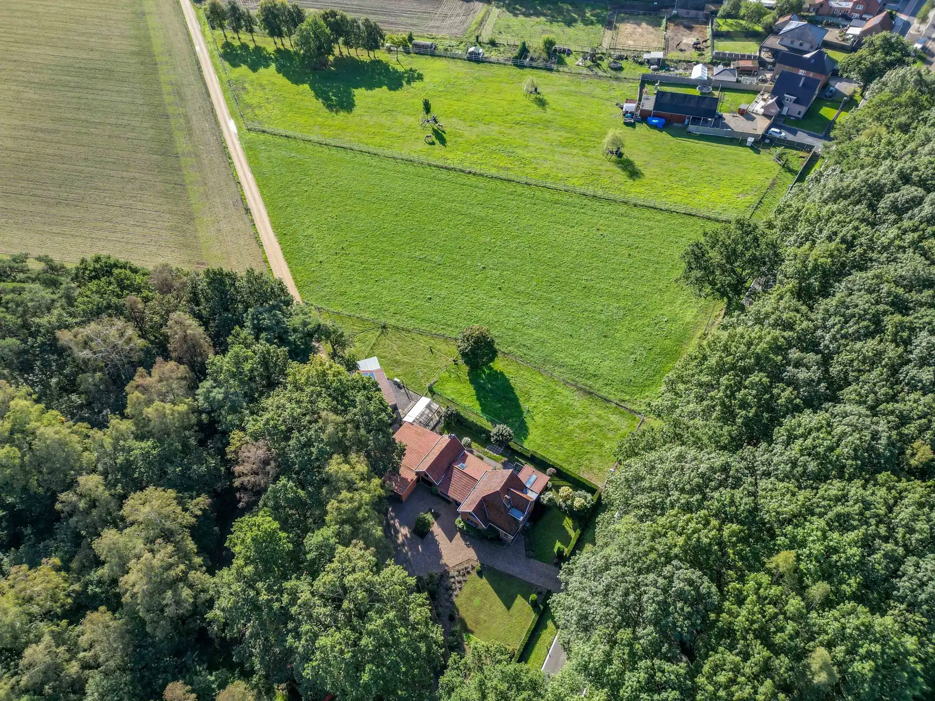 KARAKTERVOLLE WONING OP 41,73 ARE TE OPGLABBEEK foto 34