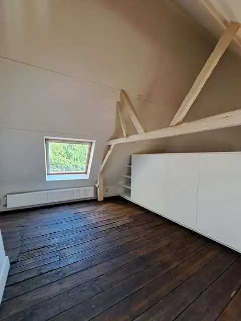 Gerenoveerde woning met TERRAS te huur in Centrum Brugge foto 6