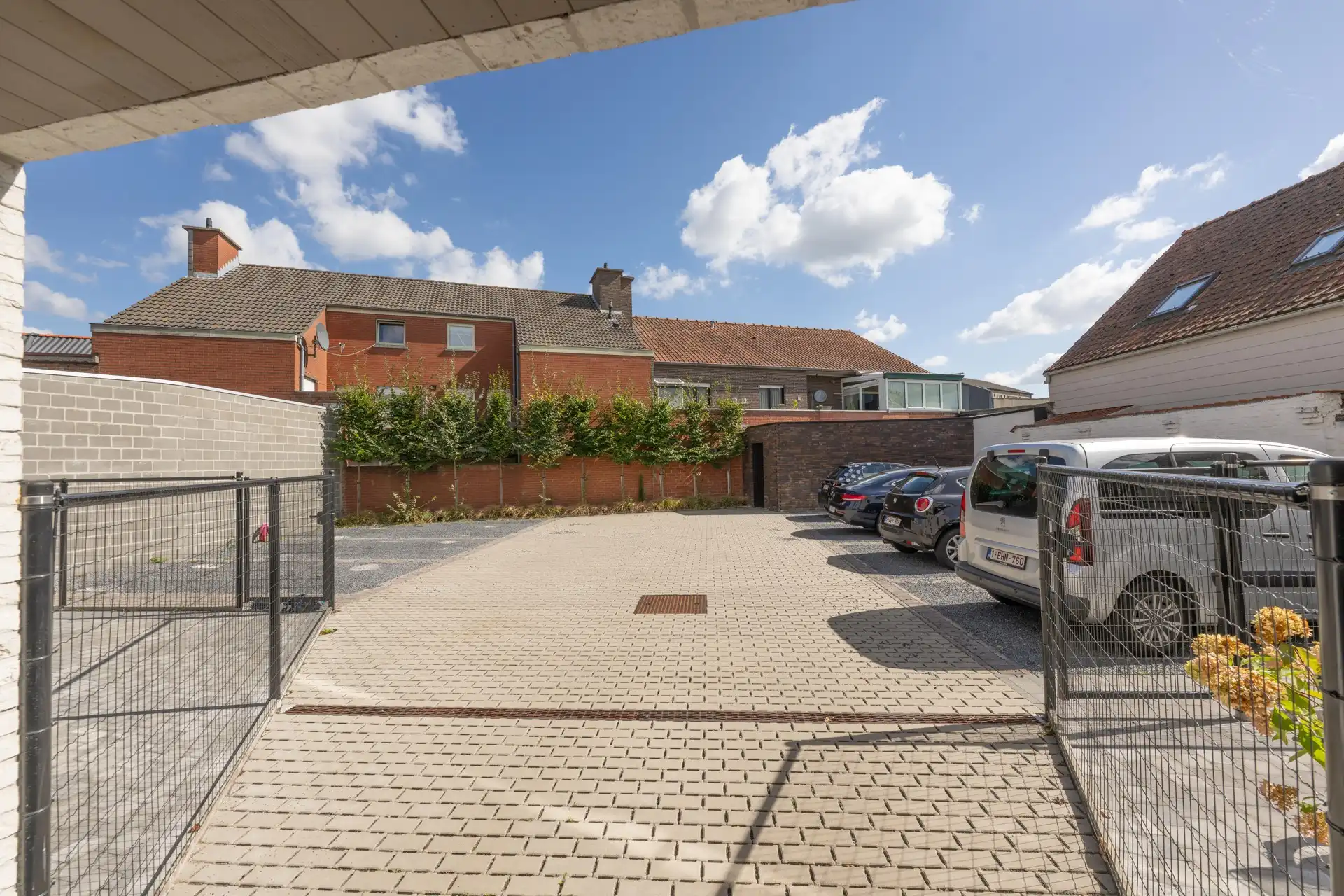 Prachitg Instapklaar appartement met 3 slaapkamers, polyvalente ruimte en terras in Sint-Eloois-Vijve 🏡 foto 3