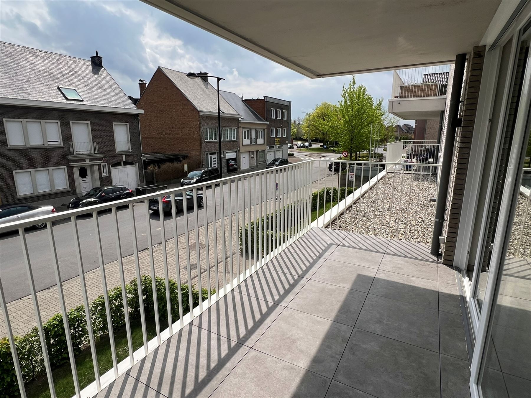 Comfortabel, goed gelegen appartement met 2 slaapkamers, terras en garage foto 4