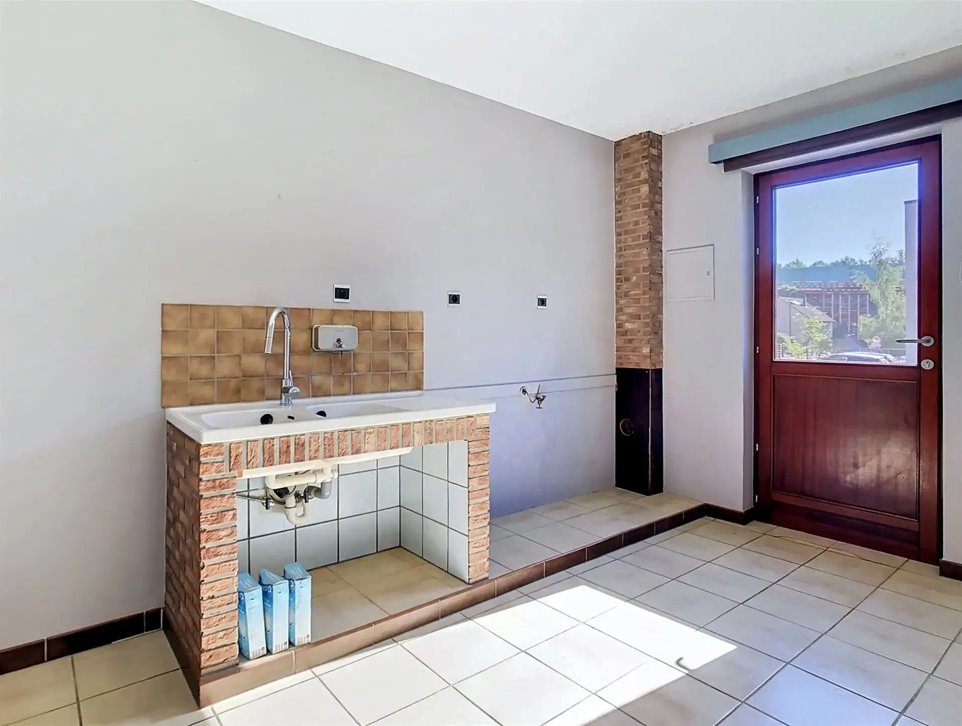 Villa met 3 slpk., bureau en groot perceel foto 13