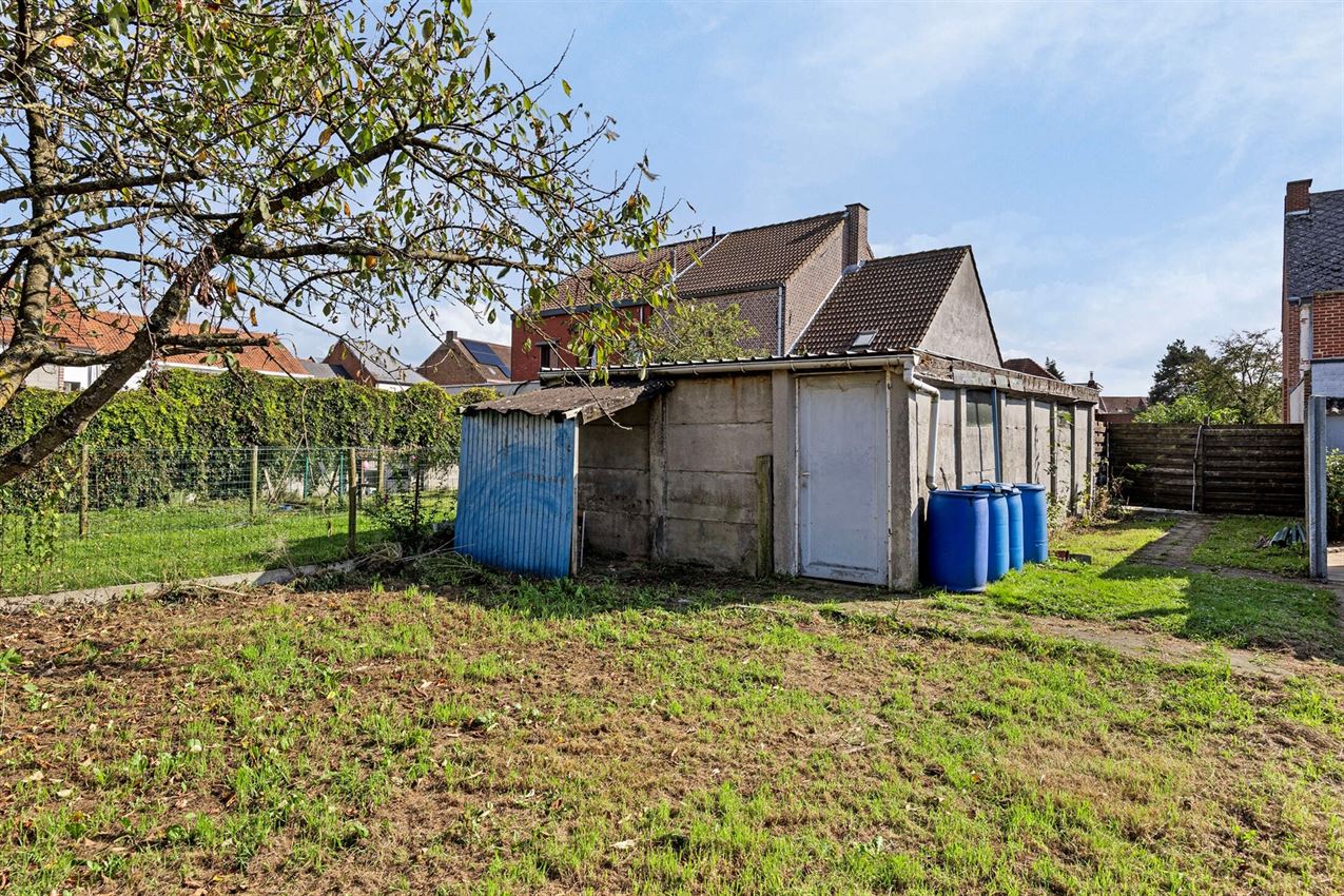 Huis met 4 slpkmrs, garage en tuin in centrum foto 42