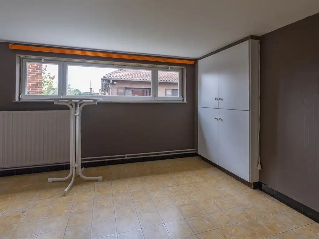 Goed onderhouden, op te frissen splitlevel woning foto 22