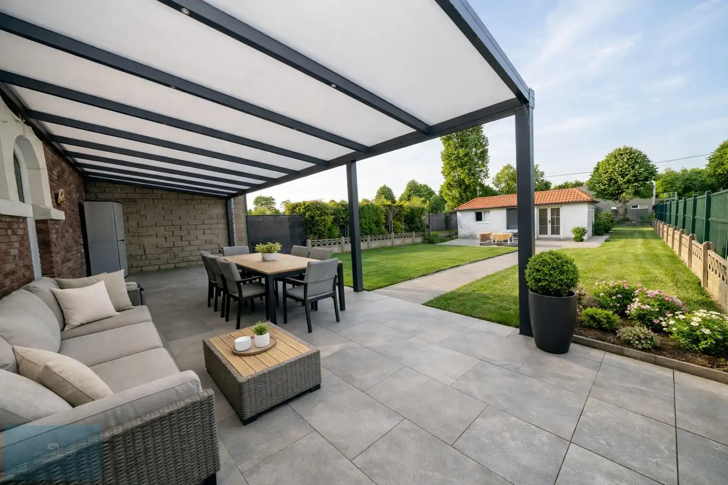 Hoofdfoto van de publicatie: 🏡 Gezinswoning met karakter in het hart van Waterschei – 3 slaapkamers, 2 garages & een royale tuin!