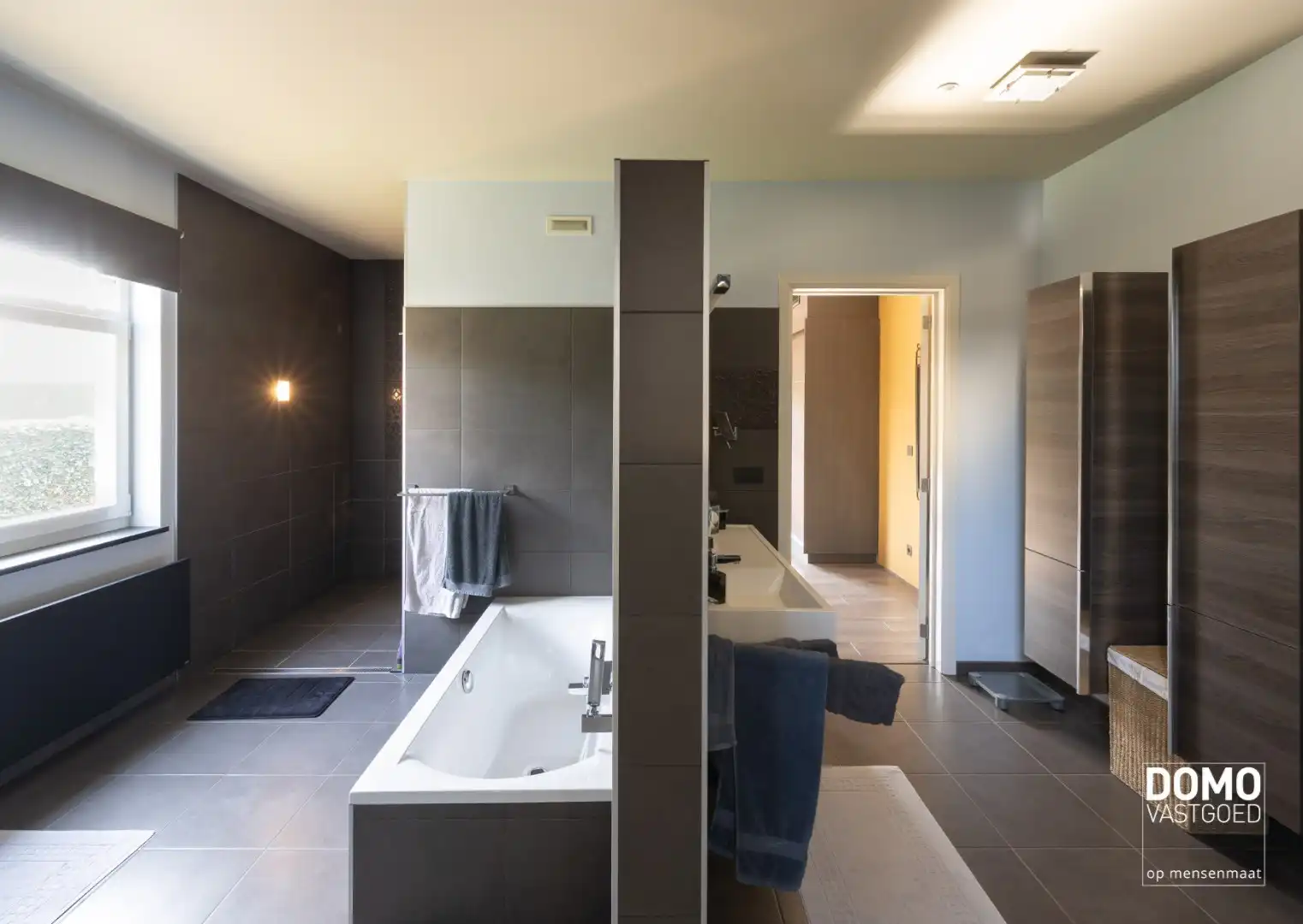 Luxueus wonen met wellness en ruimte – unieke villa in Kermt foto 11