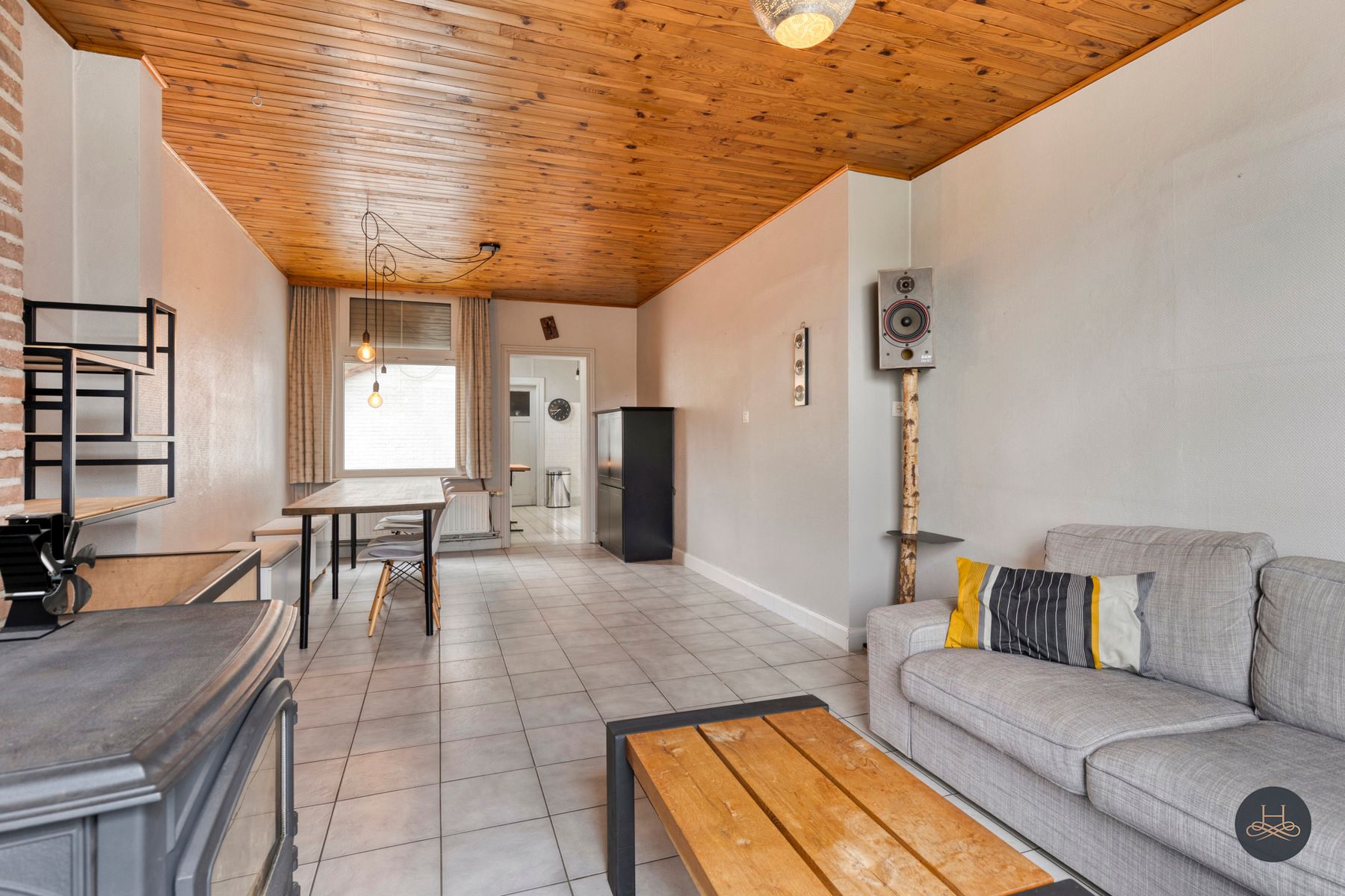 Vrijstaande woning met enorm potentieel foto 3