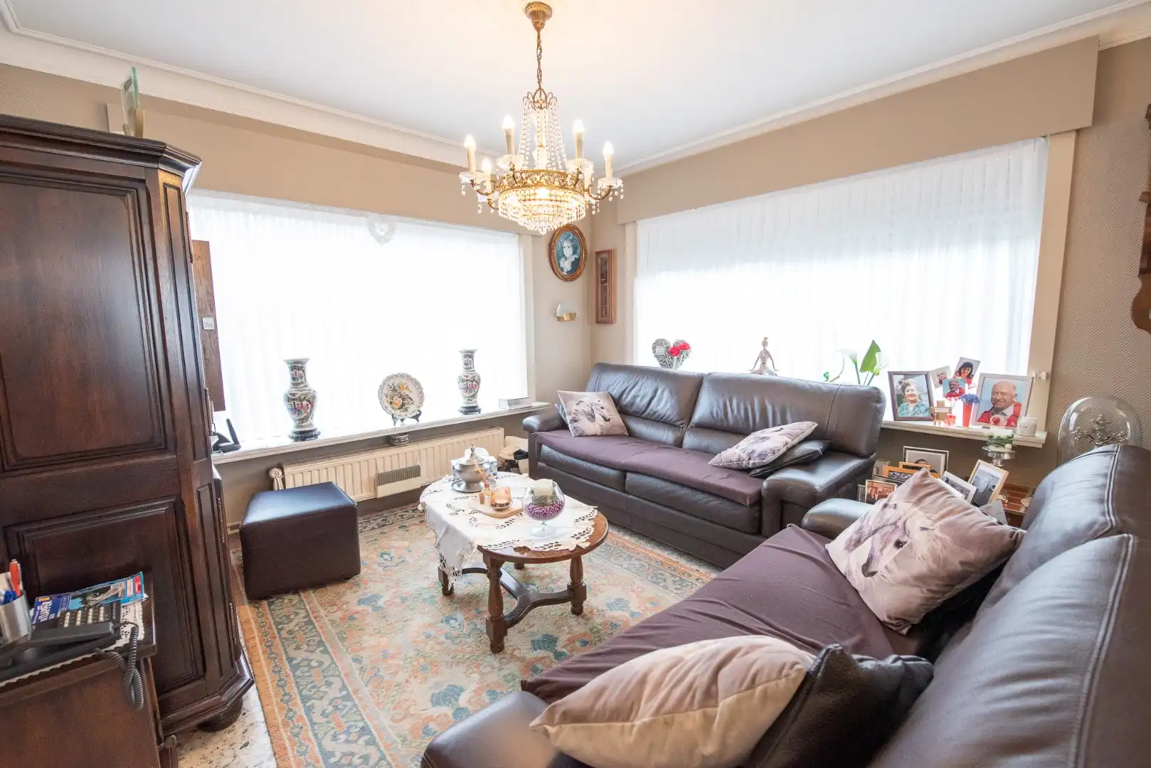Goed onderhouden, open bebouwing met 3 slaapkamers op 831 m² foto 11