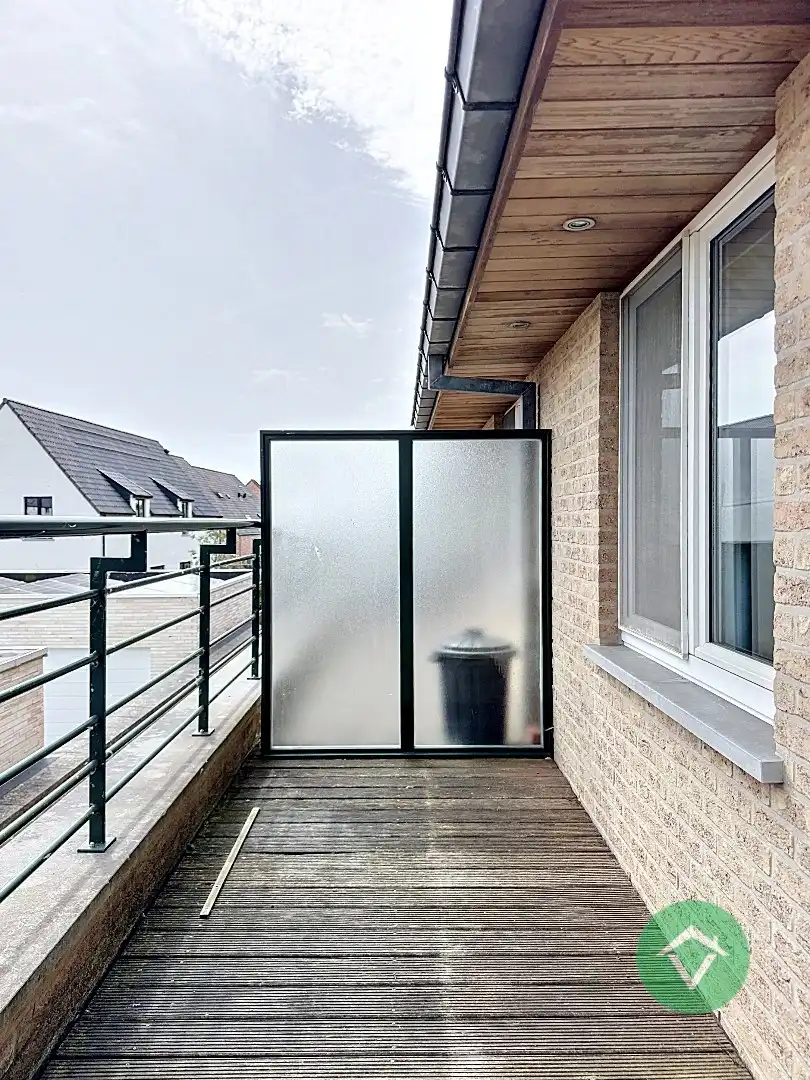 Instapklaar appartement met 2 slaapkamers en garage te Eernegem  foto 23