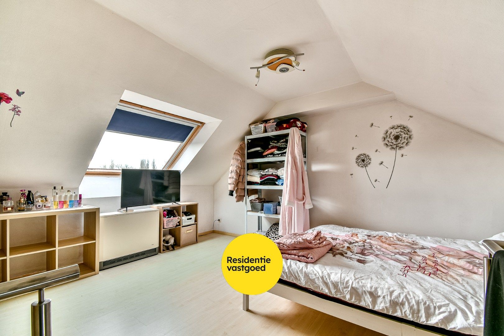 Dakappartement met 3 slaapkamers en garagebox in  centrum van Gistel foto 5