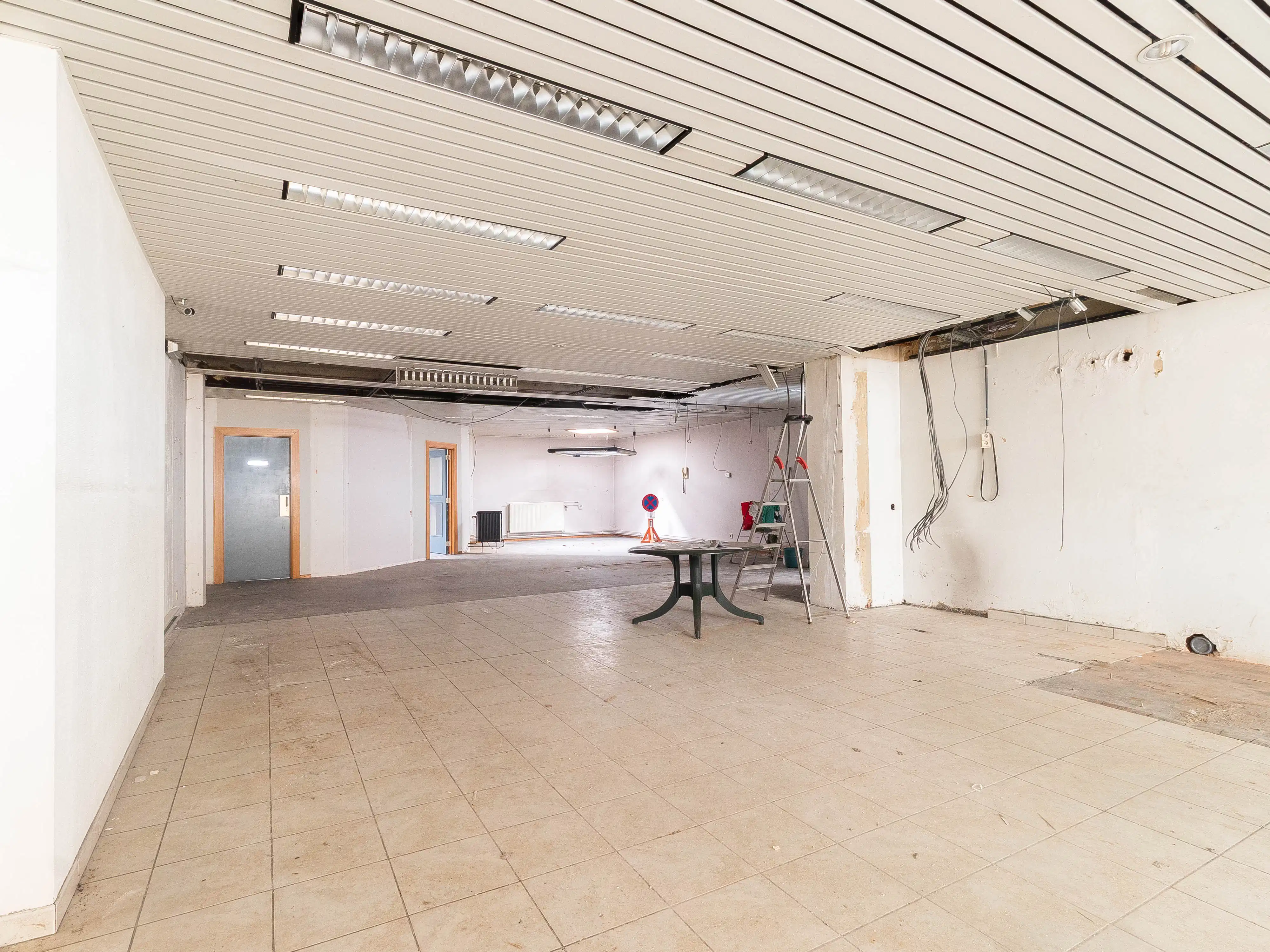 Handelshuis met ruim duplexappartement foto 14