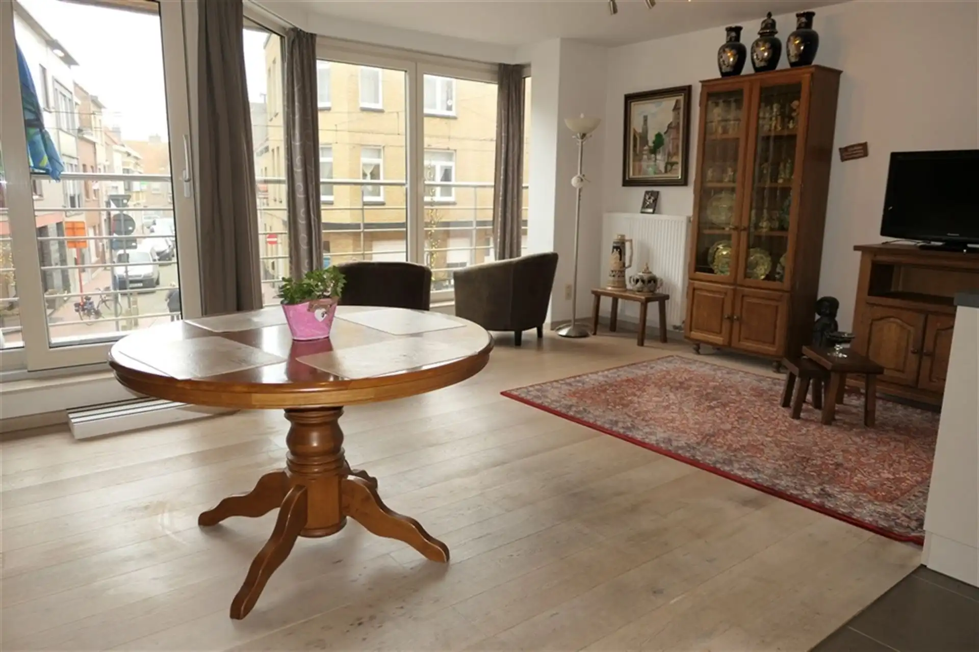 Appartement foto {{pictureIndex}}