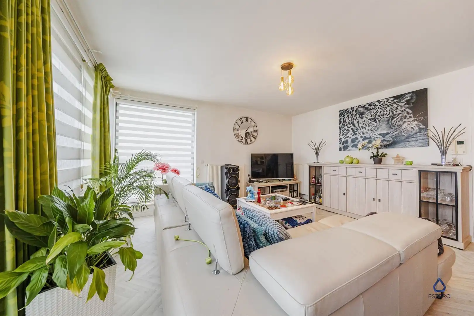 Instapklaar 3-slaapkamer appartement met dakterras foto 2