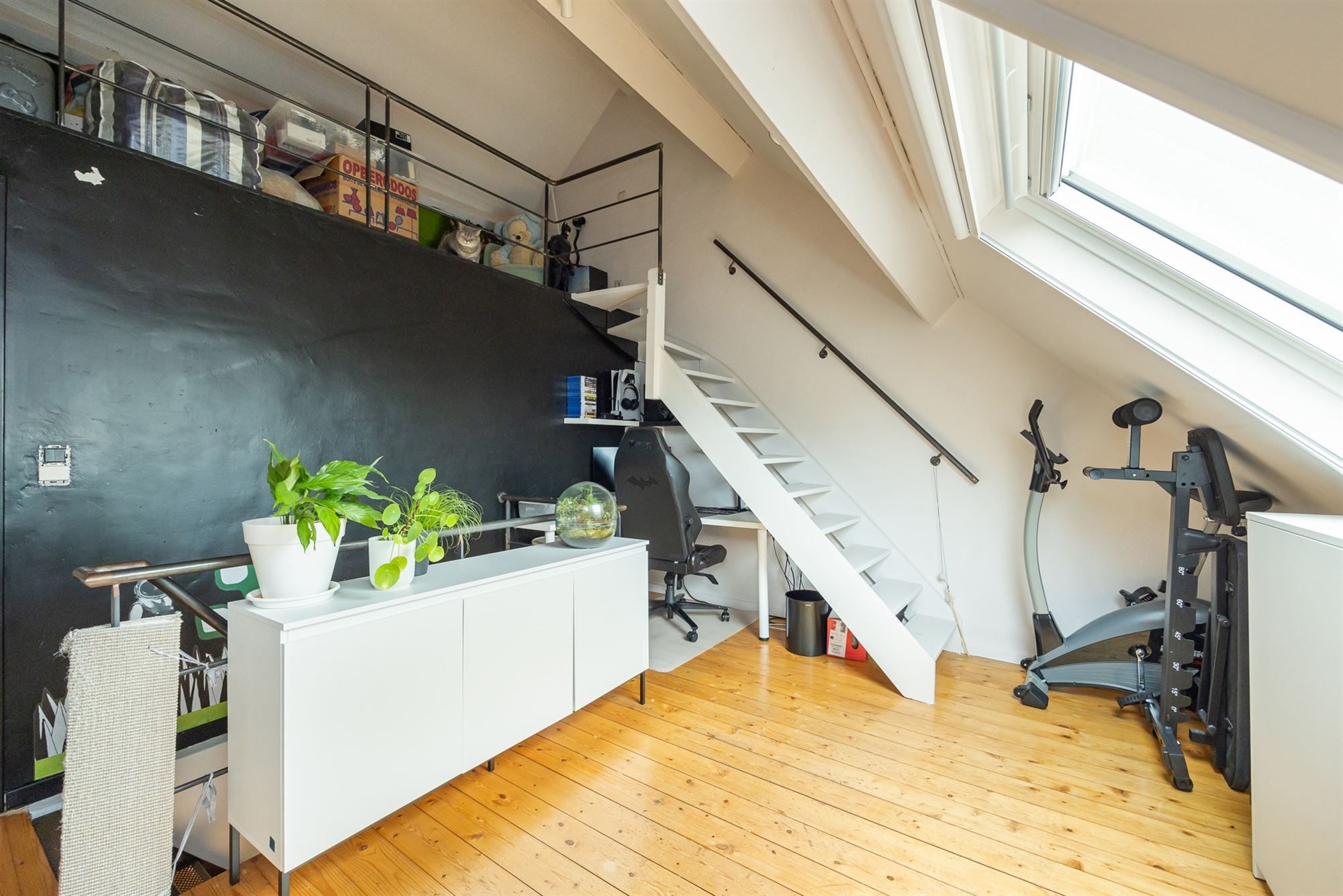 Instapklare gezinswoning met drie slaapkamers en tuin foto 21