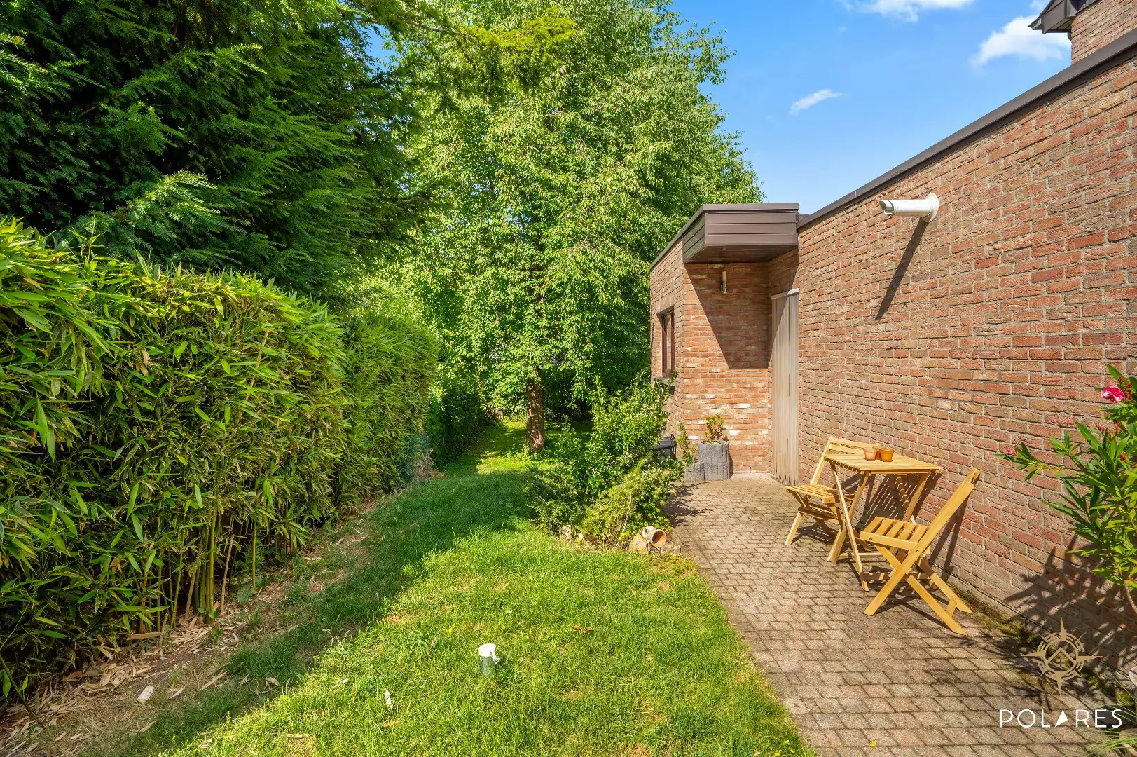 Instapklare halfopen bebouwing met veel privacy op een rustige locatie! foto 26