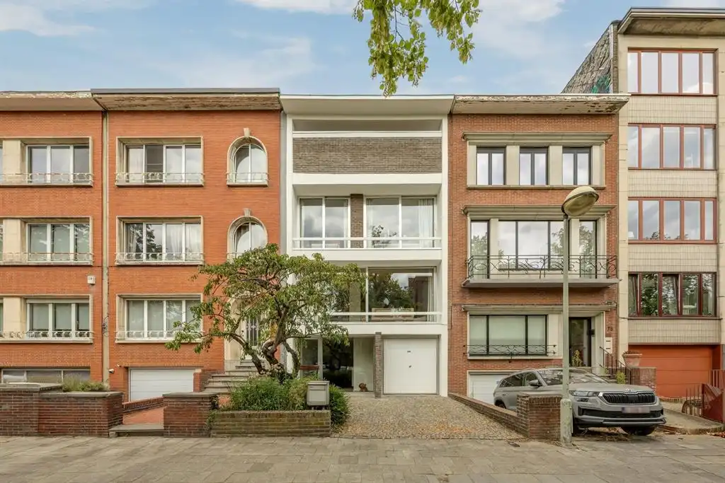 Architecturale designwoning met 4 slpk en garage foto 24