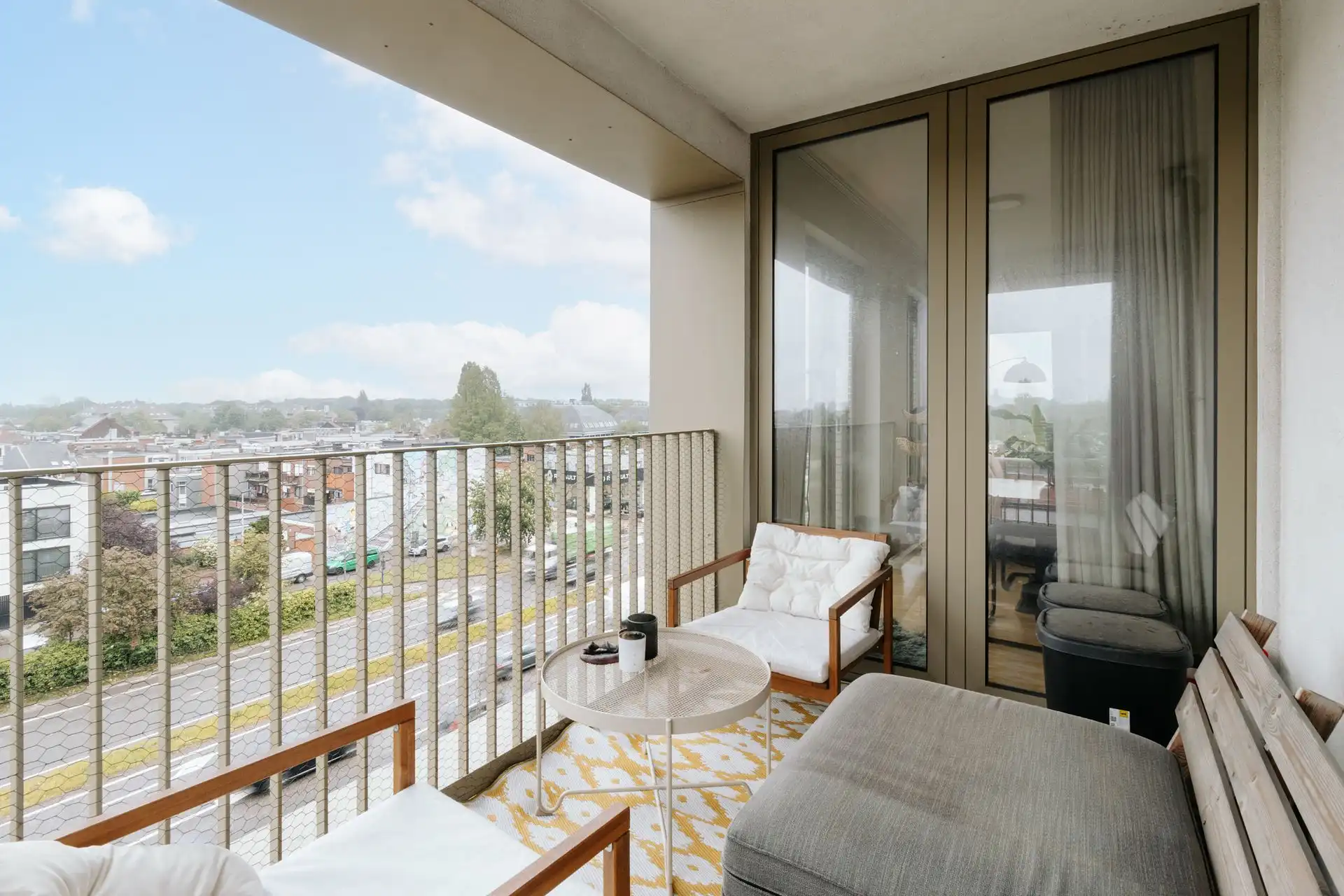 Modern en lichtrijk 2-slaapkamerappartement met terras! foto 15