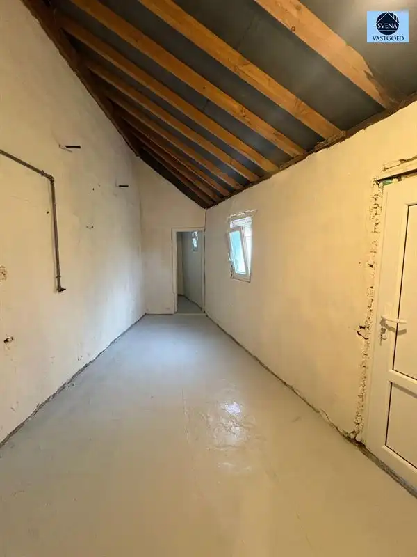 PRACHTIGE, ZEER RUIME WONING MET 5 SLAAPKAMERS foto 17