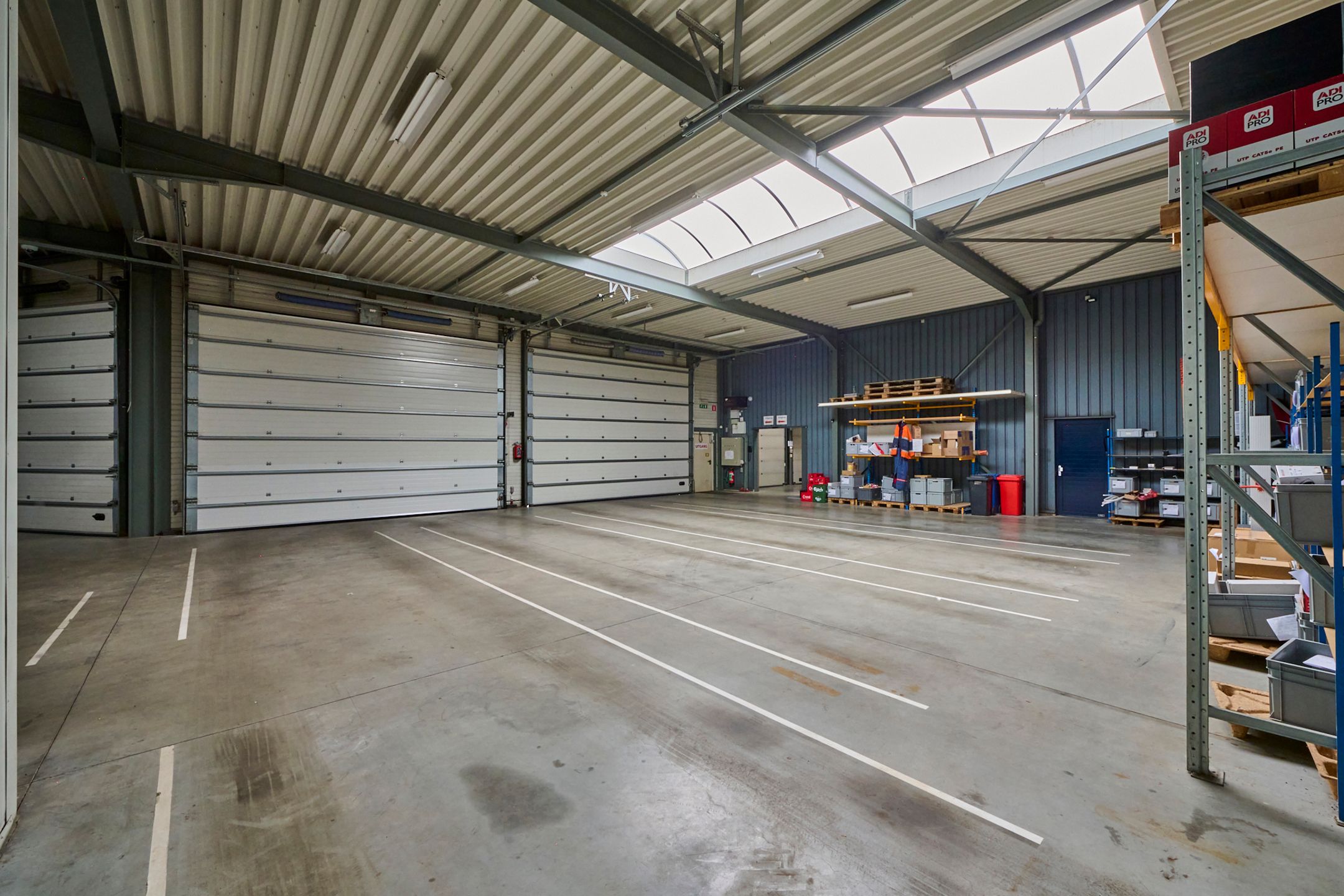 MULTIFUNCTIONEEL GEBOUW OP MOOIE ZICHTLOCATIE foto 11