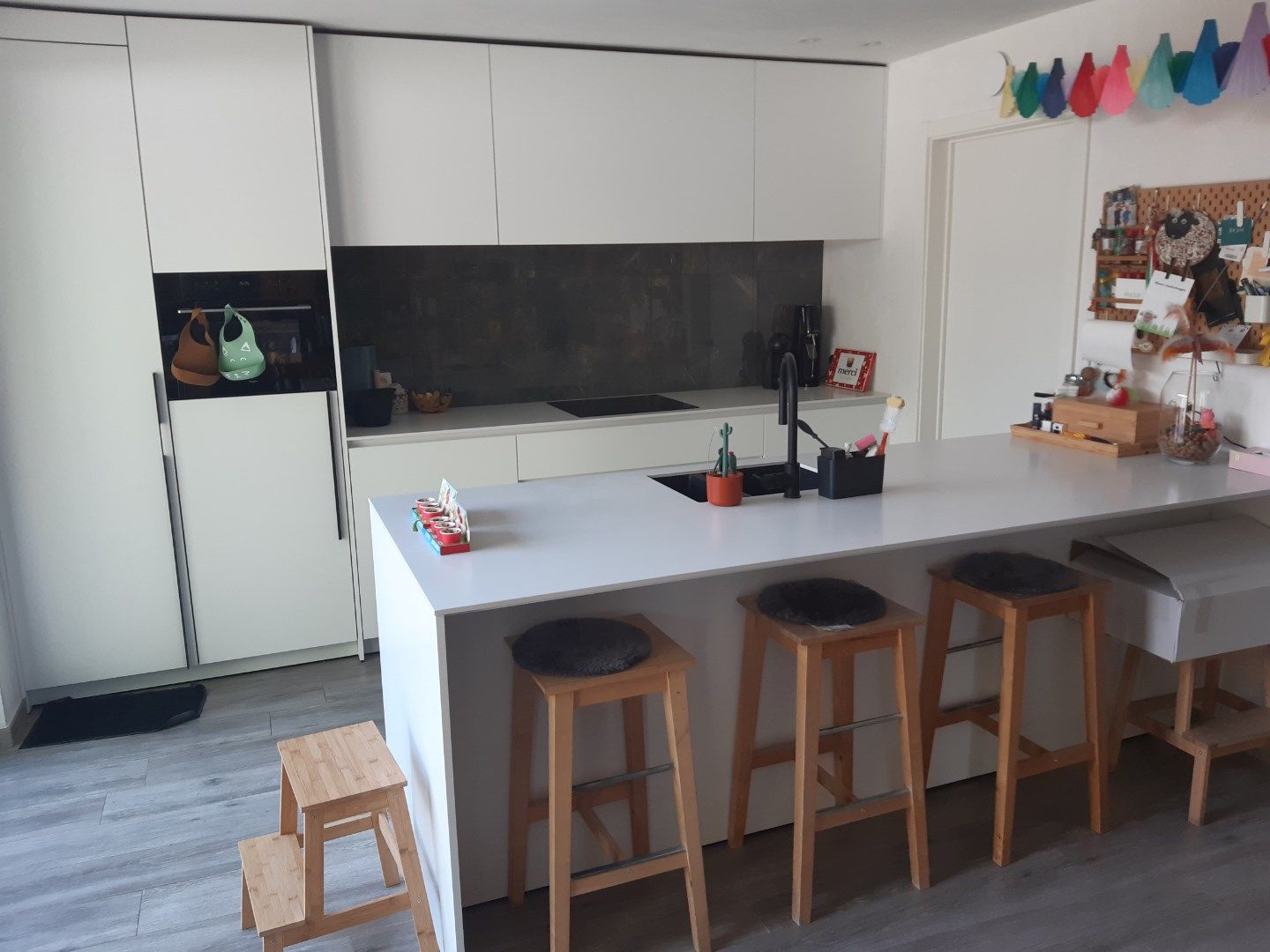 BEN-appartement met terras en tuintje. foto 9