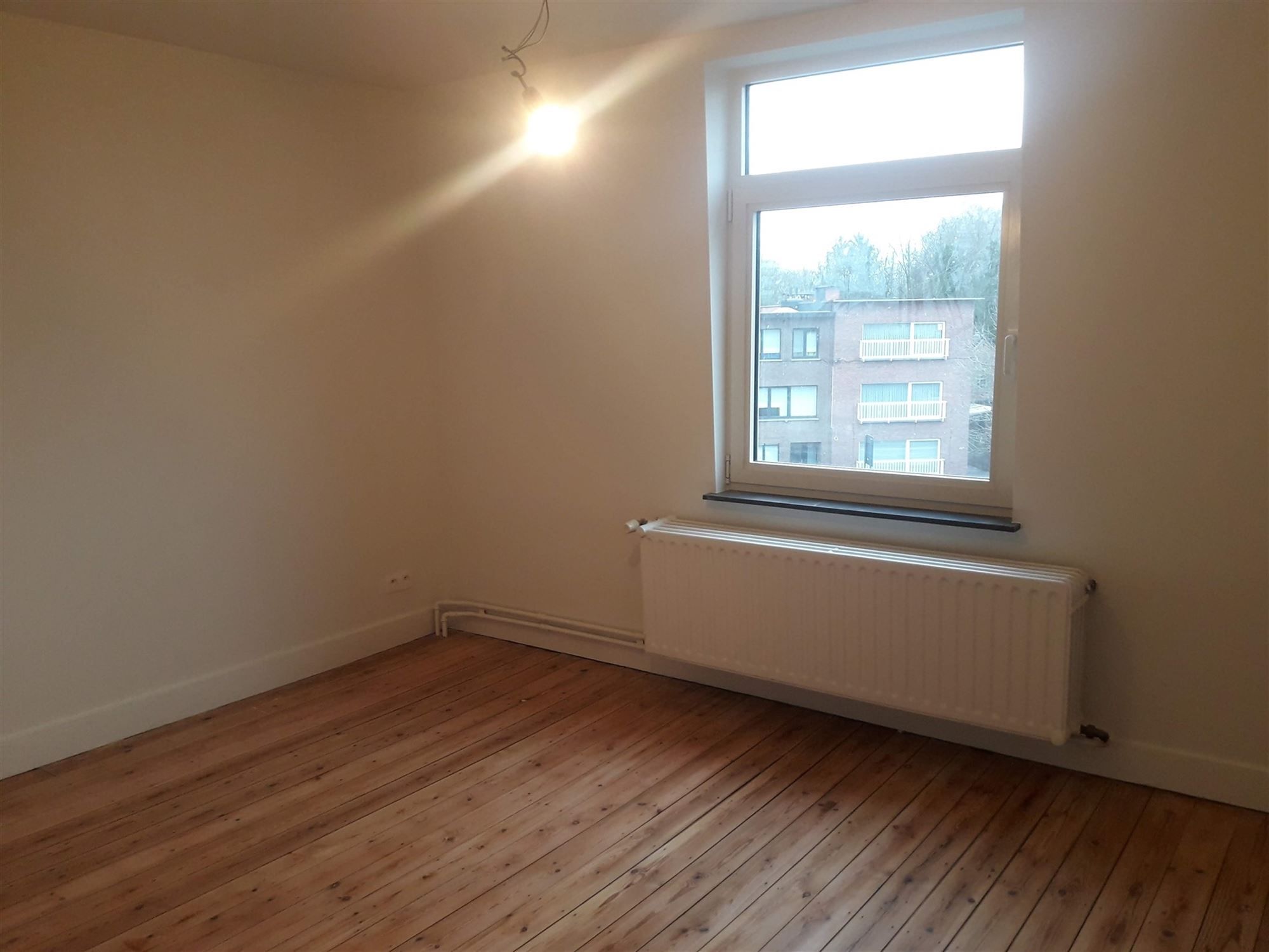 Handelspand met appartement gelegen te Ranst foto 30