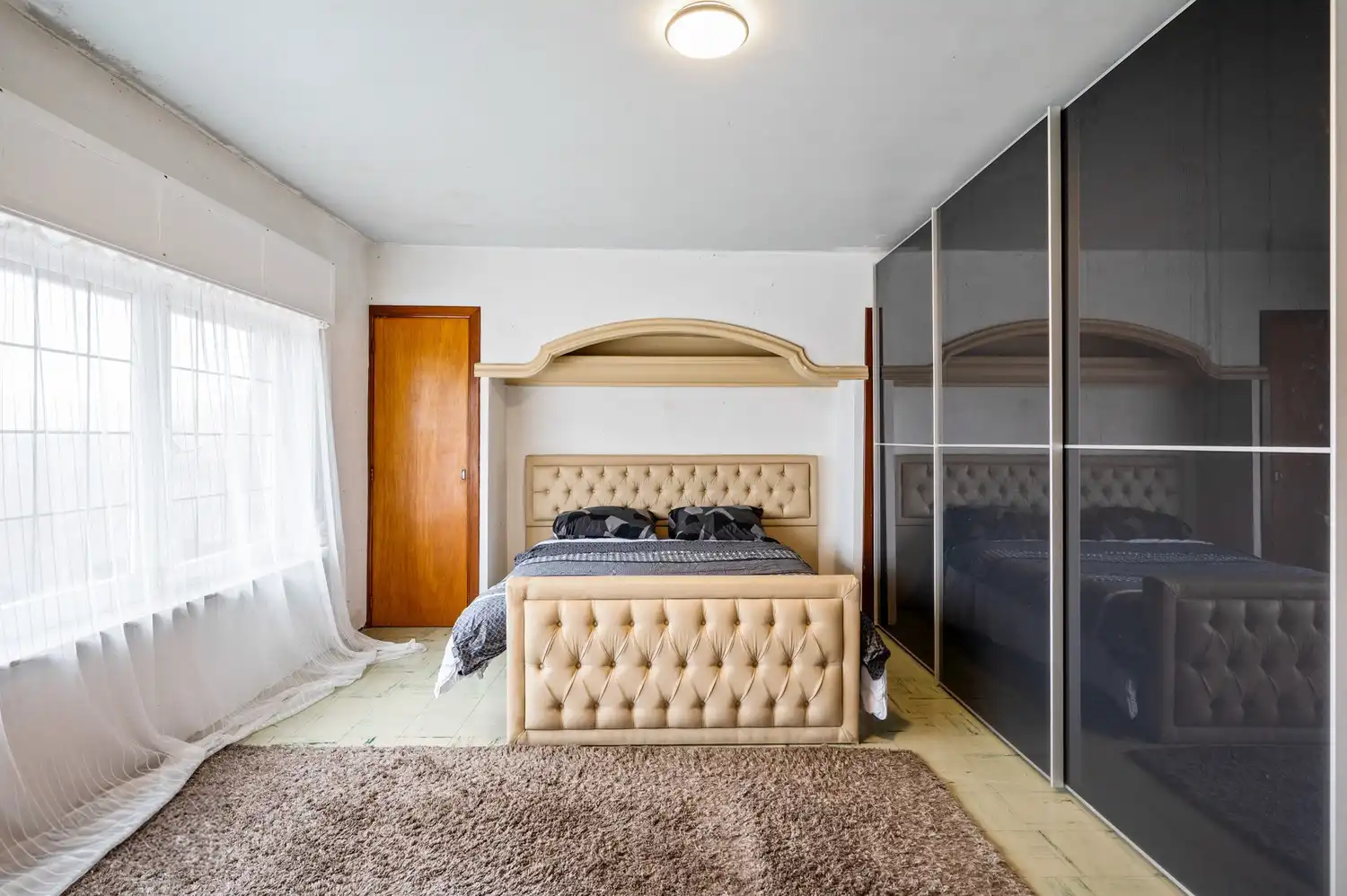 Ruime woning met 3 slpkrs foto 18