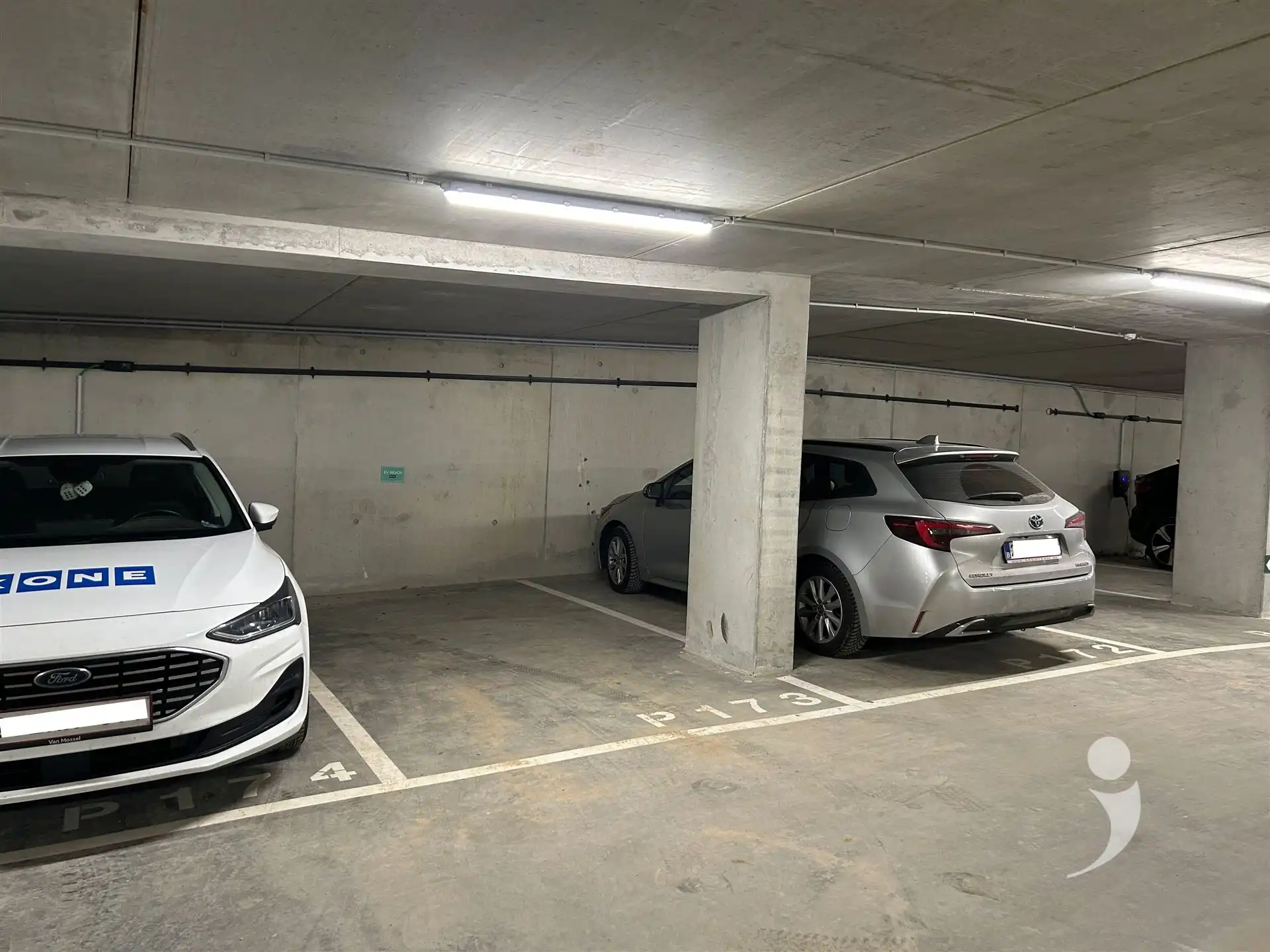 Recent gebouwde open staanplaatsen foto 2