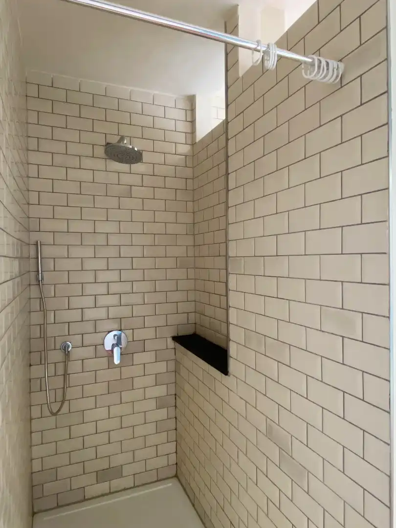 INSTAPKLARE GEZINSWONING MET 3 SLPKS EN GARAGE foto 12