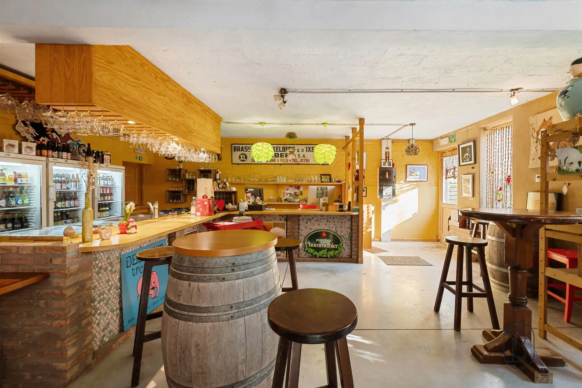 Hoeve met handelsruimte en woning, ideaal gelegen! foto 11