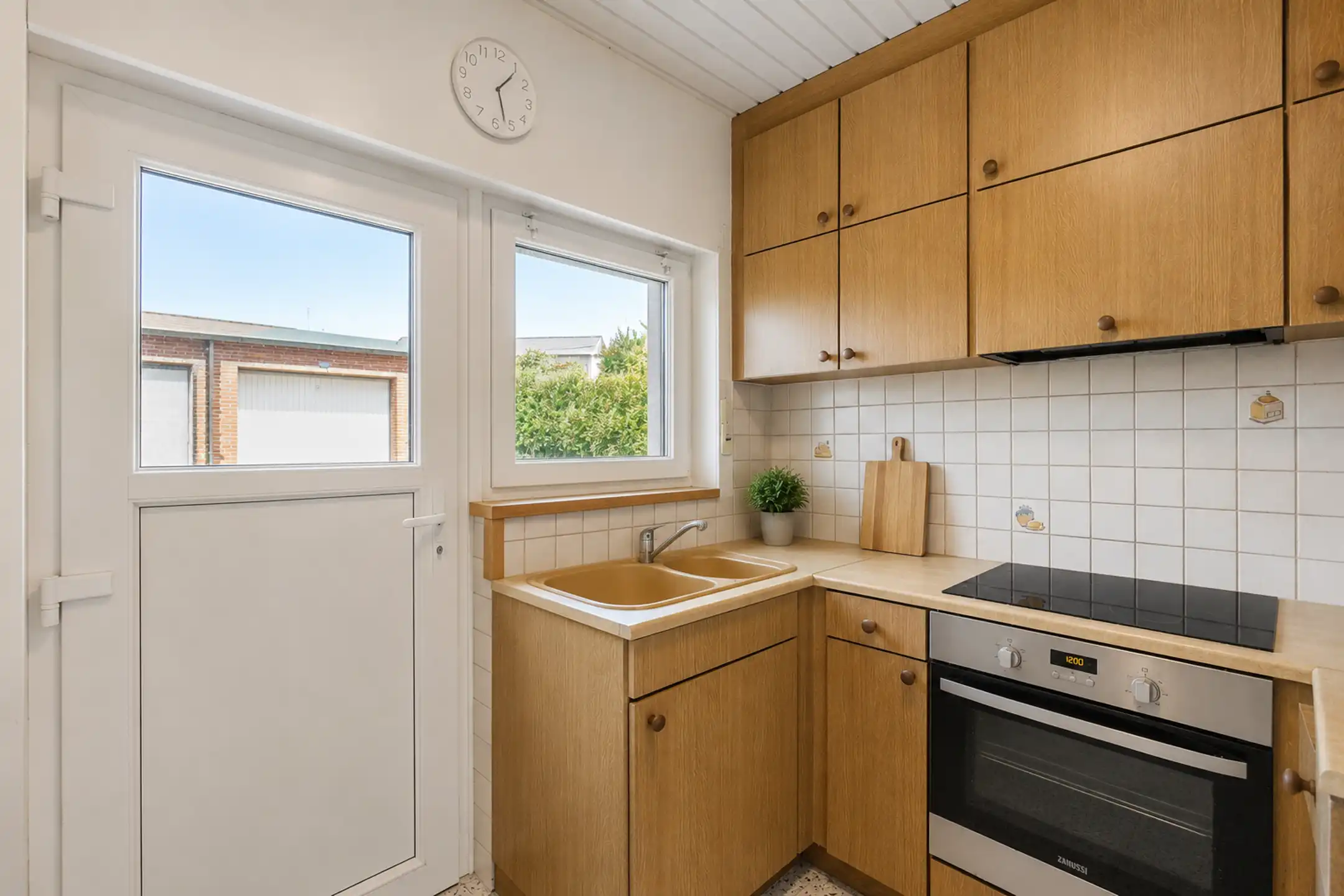 Gelijkvloers 1-slaapkamerappartement en mogelijkheid garage foto 6