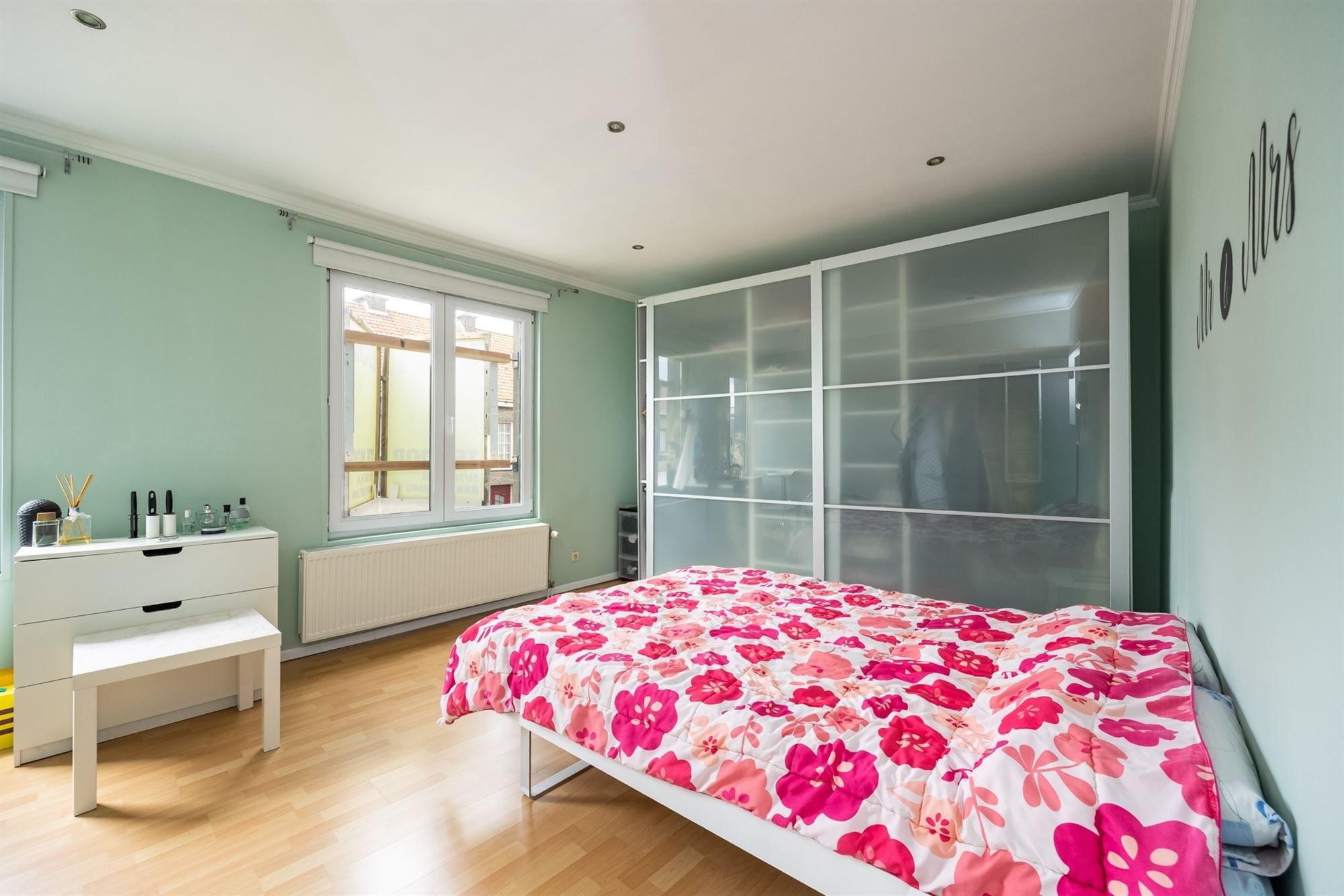 Volledig instapklaar huis met twee slaapkamers foto 11