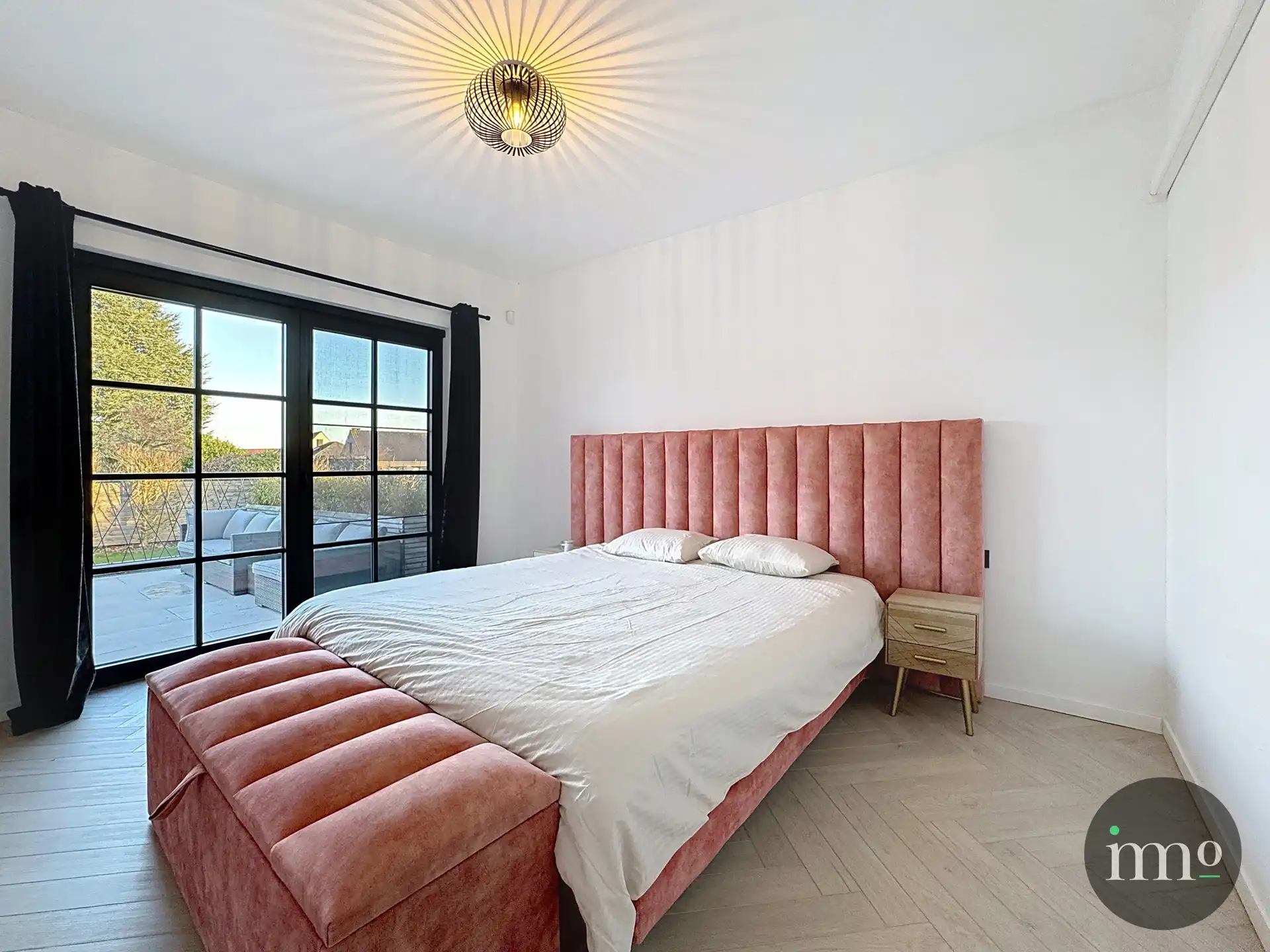 Mooi gerenoveerde woning op topligging in Lennik! foto 10