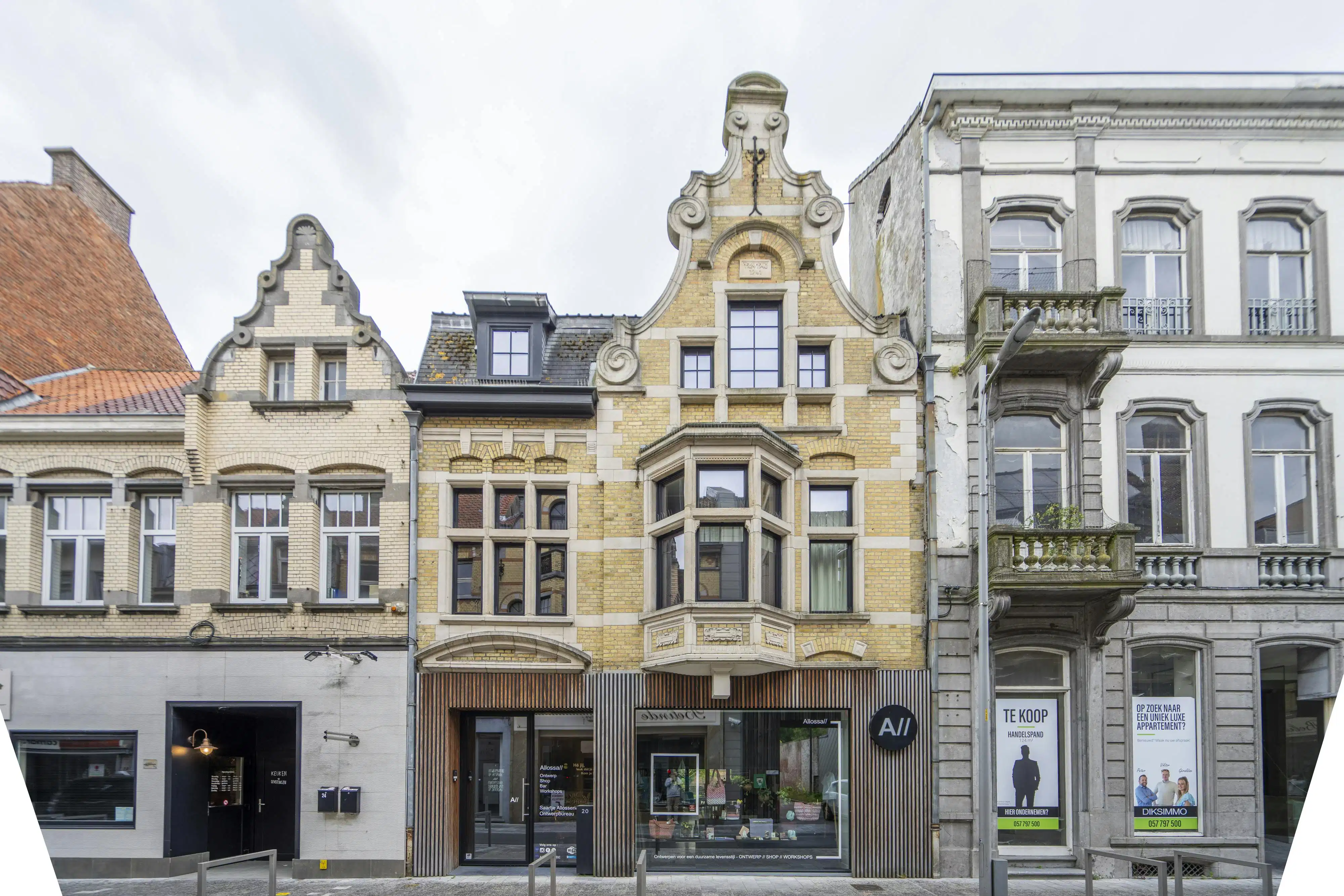 Prachtig gerenoveerde herenwoning te koop met uitweg  foto 35