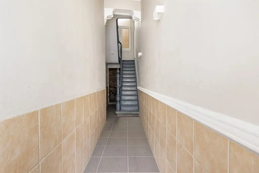 Gezellige studio met veel lichtinval op centrale locatie foto 9